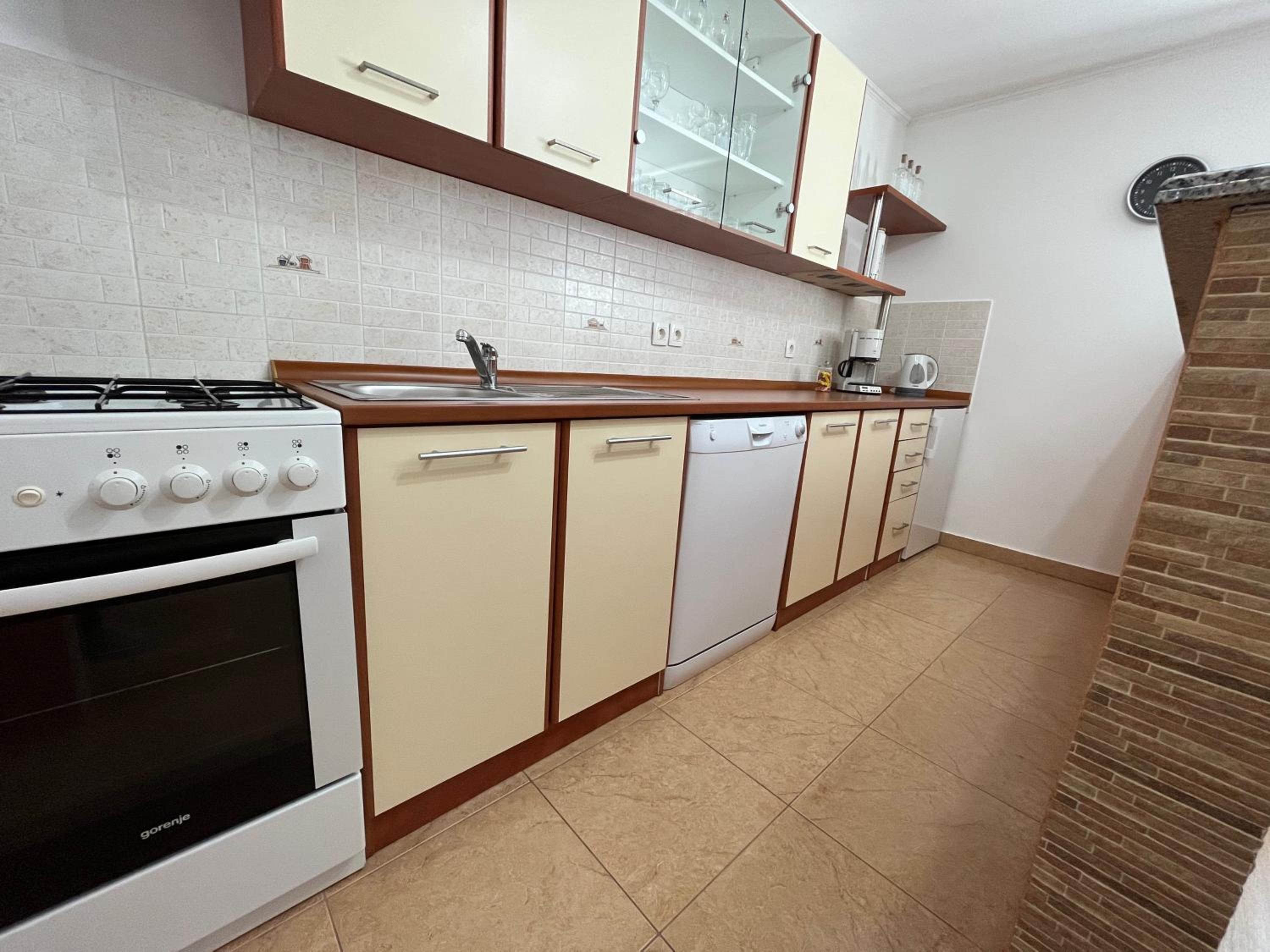 Two-Bedroom Holiday Home - Photo 33