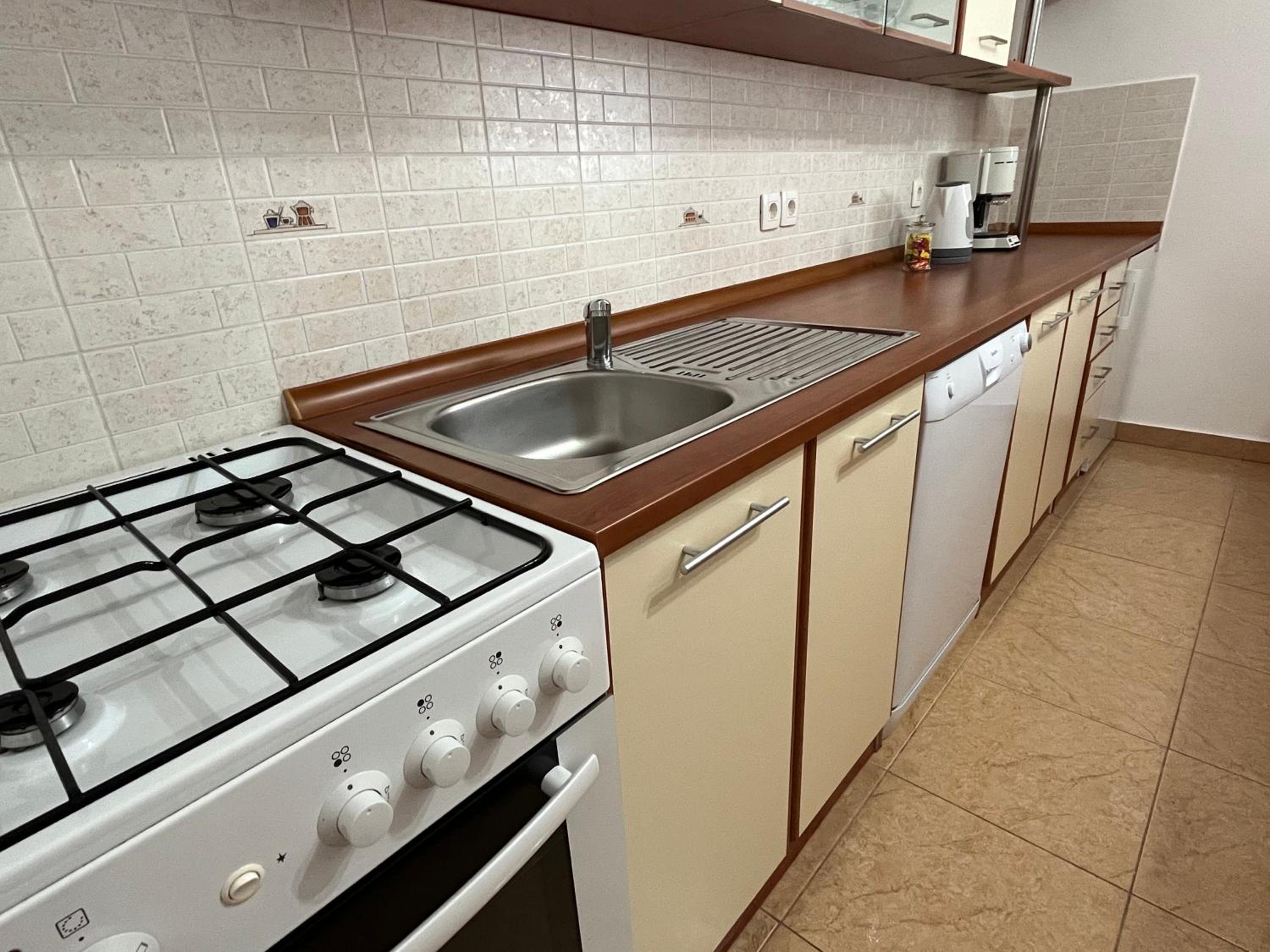 Two-Bedroom Holiday Home - Photo 14