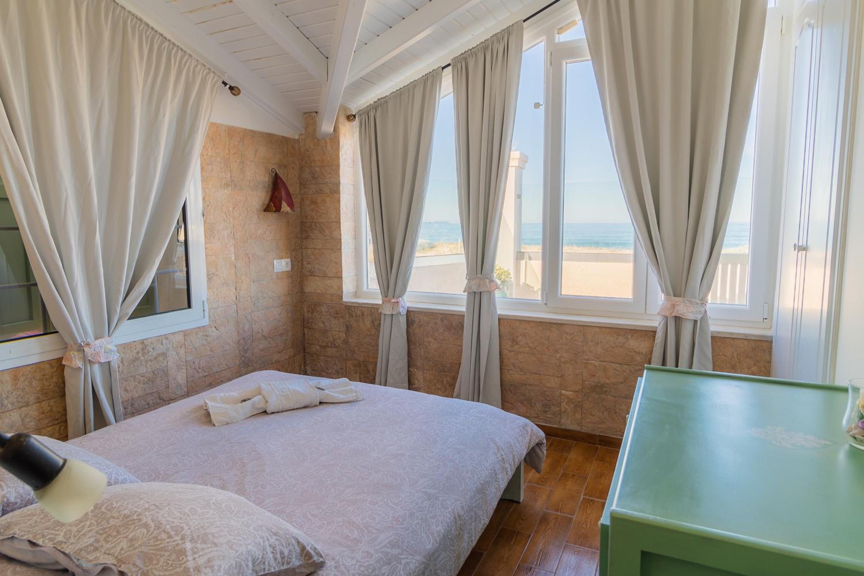 Three-Bedroom Villa photo 1