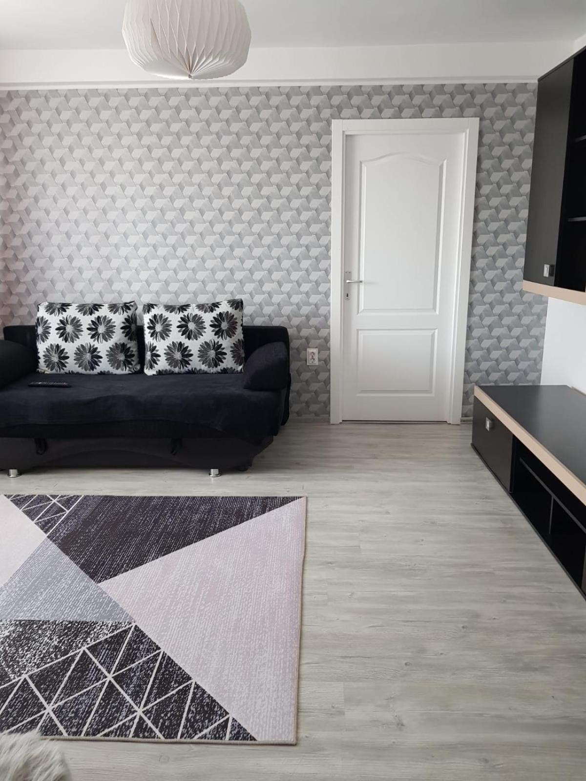 One-Bedroom Apartment - Photo 17