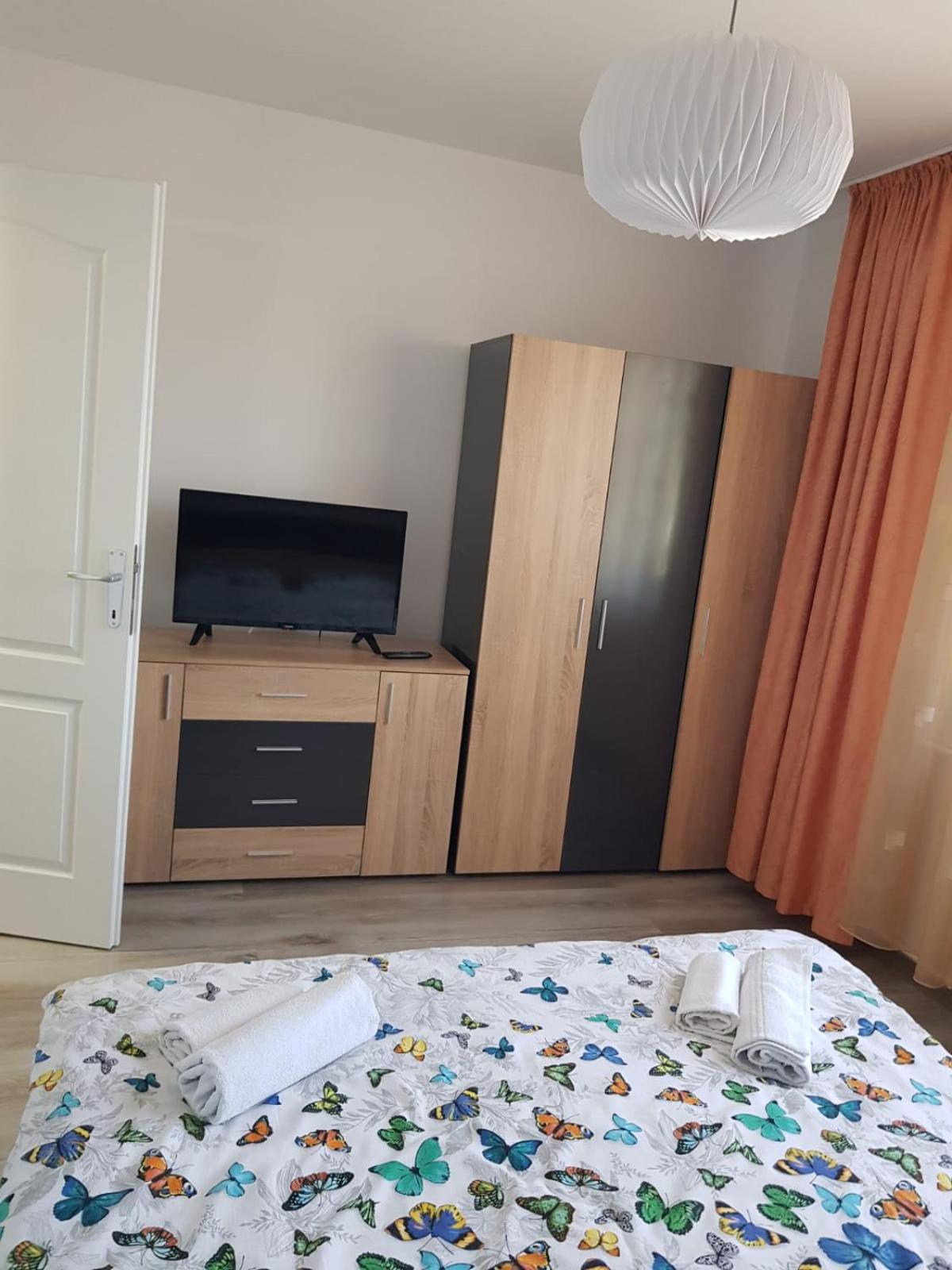 One-Bedroom Apartment - Photo 24