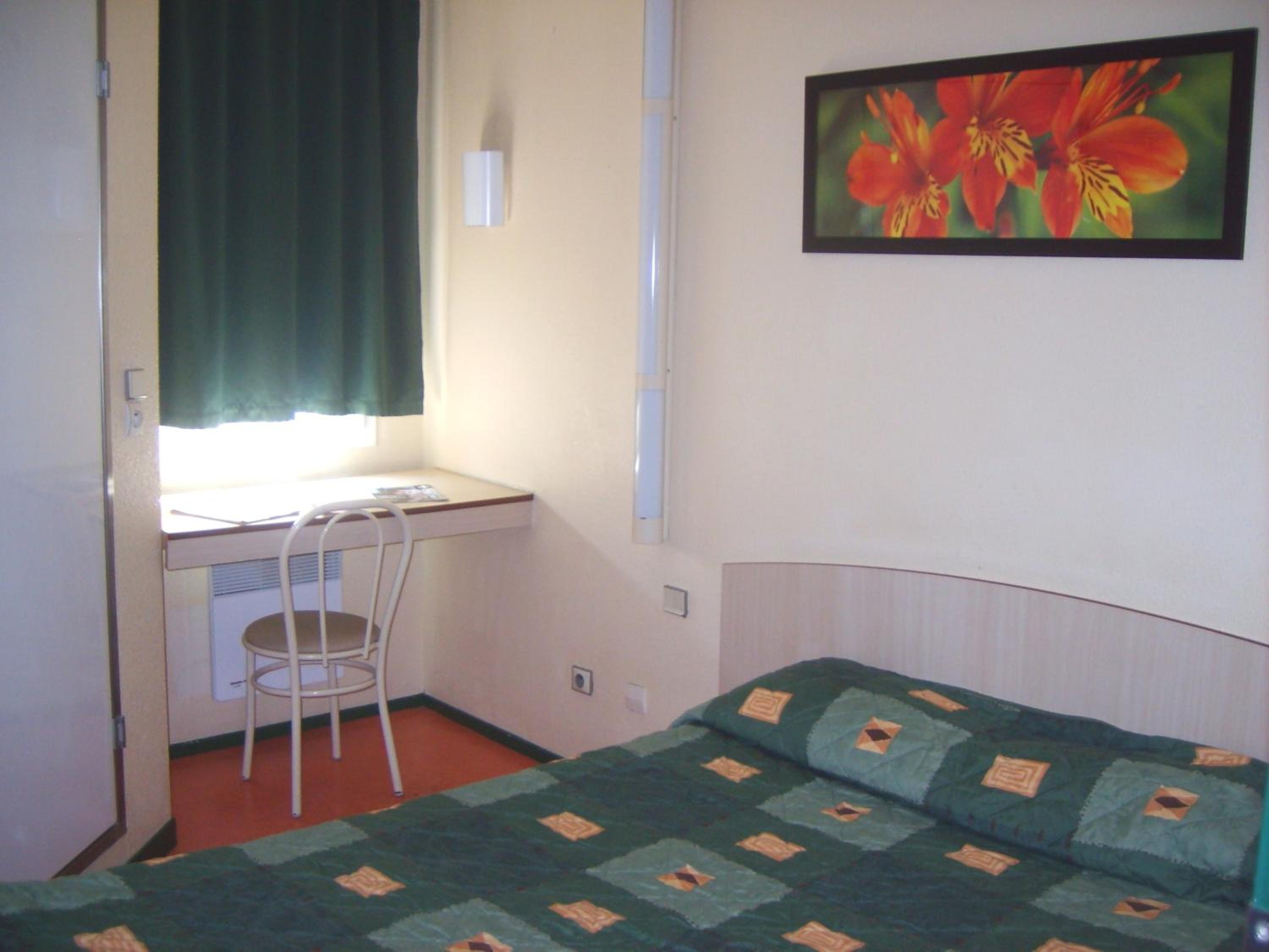 Double Room - Photo 5