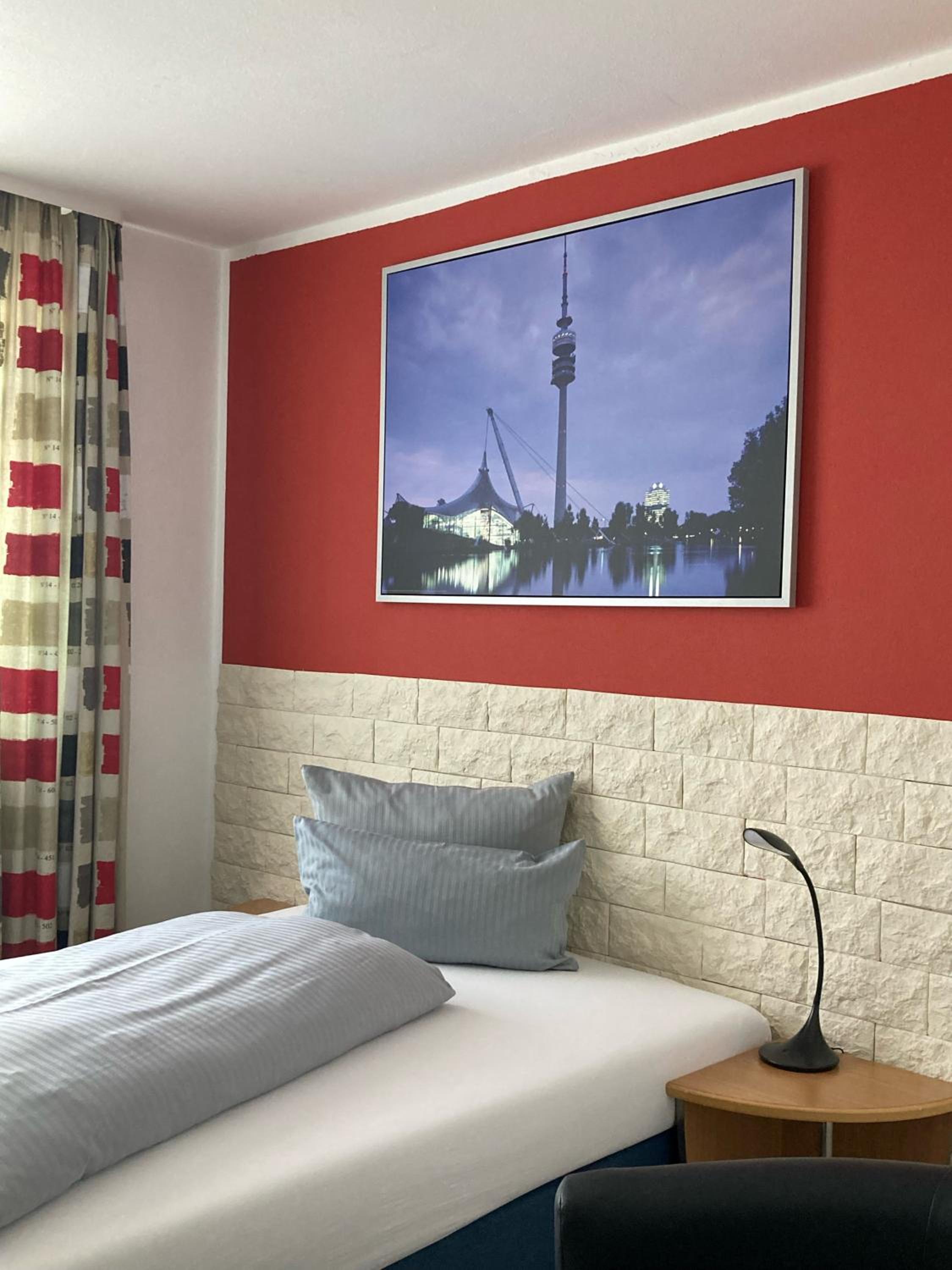 Single Room photo 3