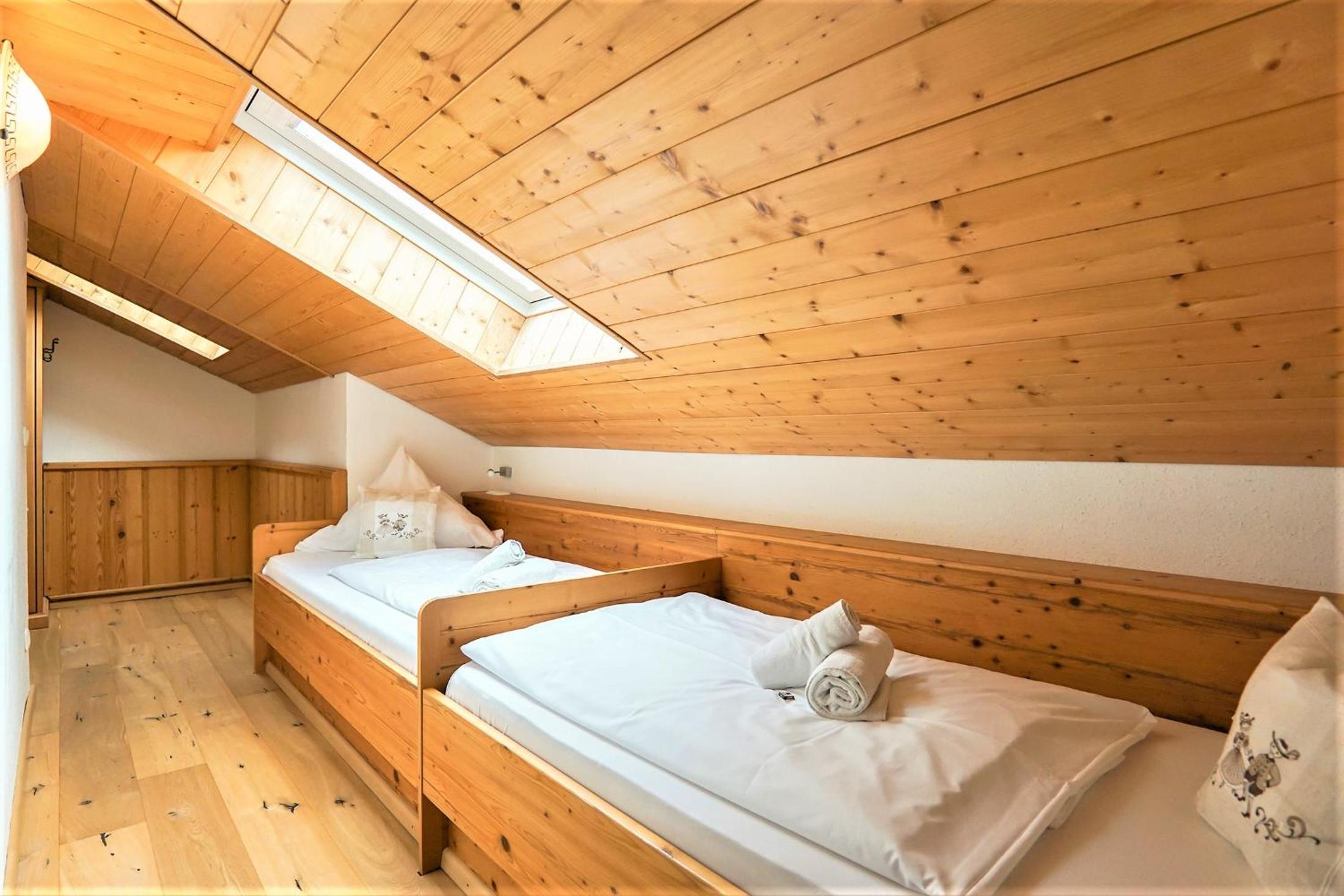 Two-Bedroom Apartment with Balcony photo 2
