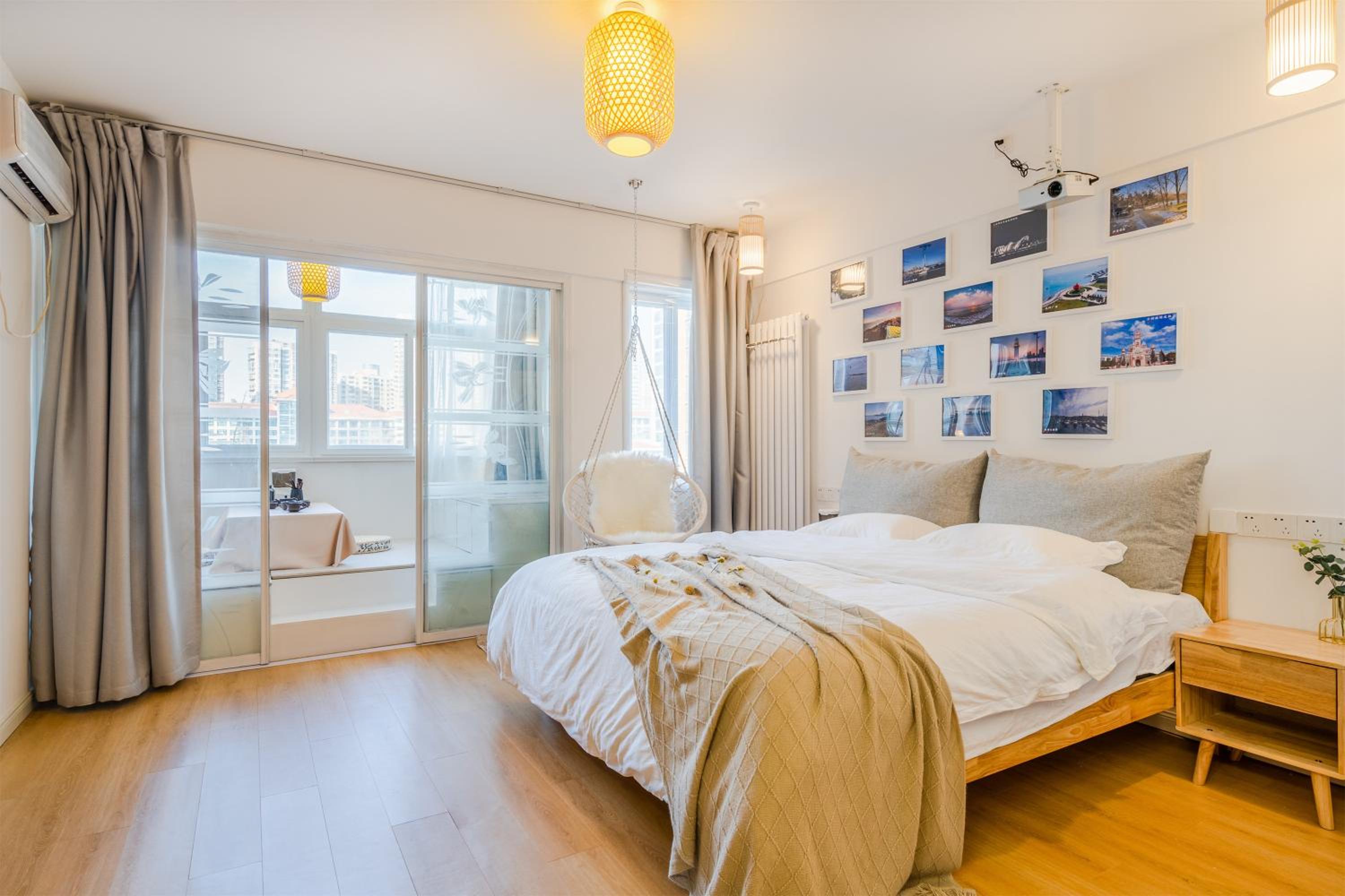 Apartment with Balcony photo 1