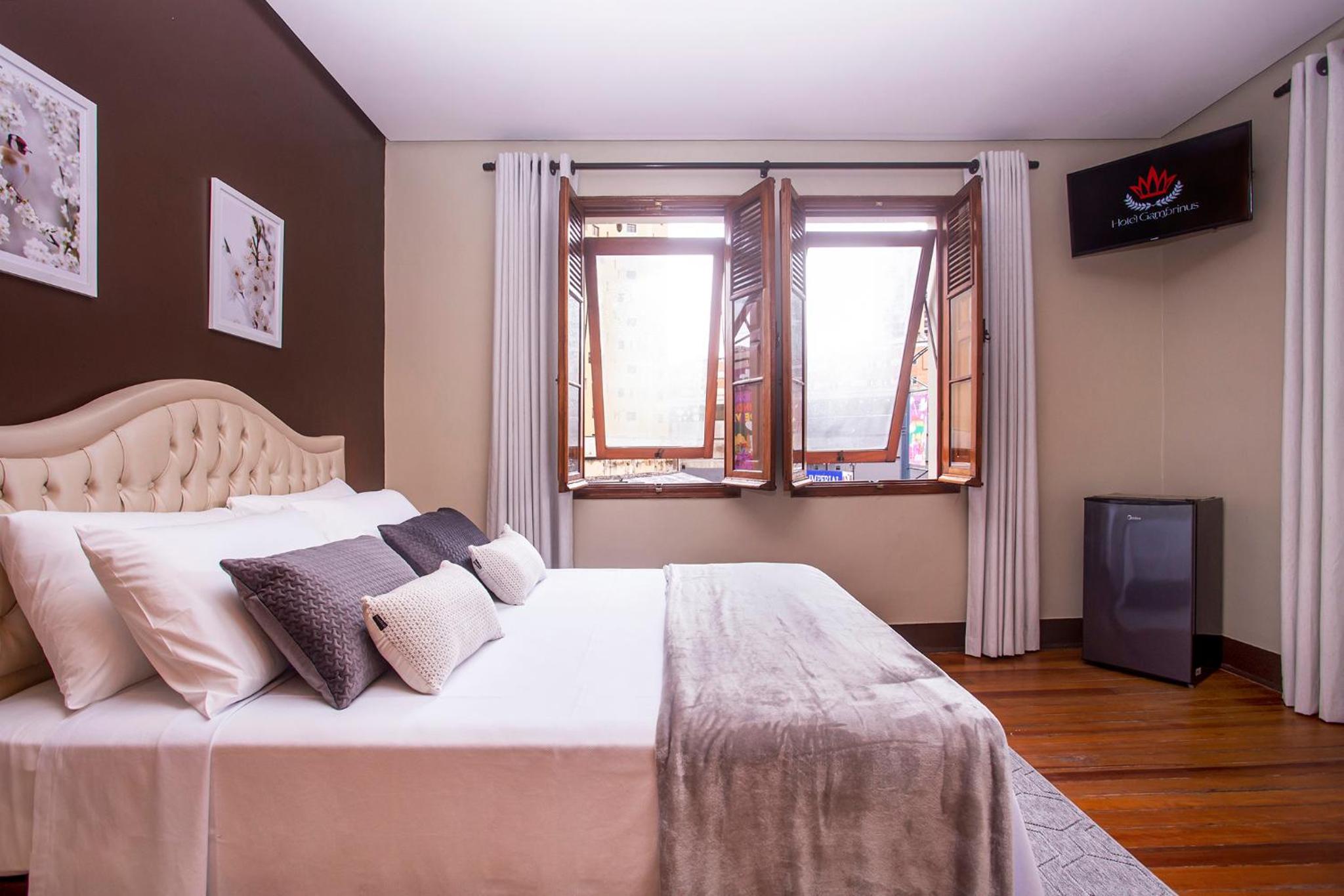 Deluxe Room - Photo 8
