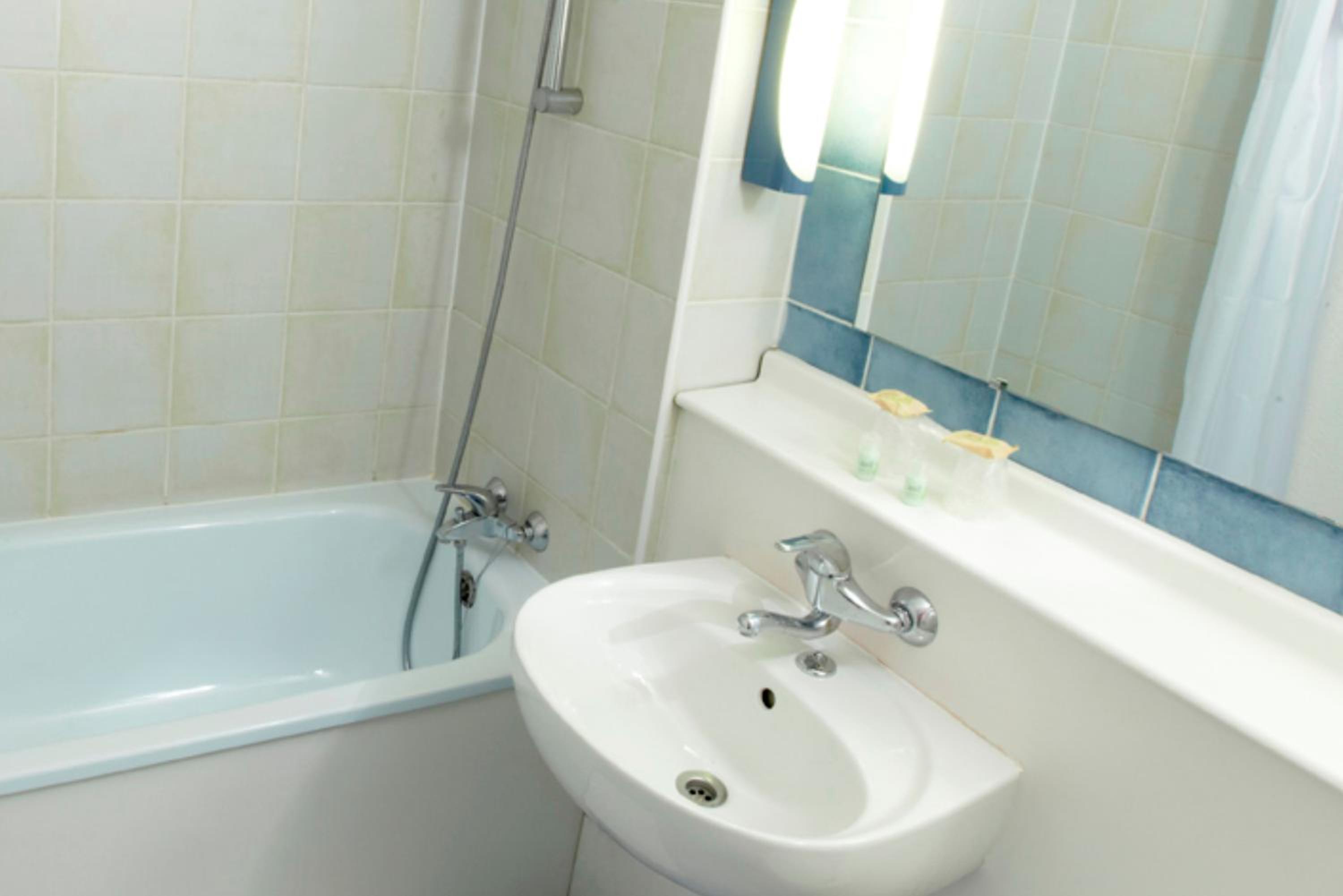 Double Room - Photo 4
