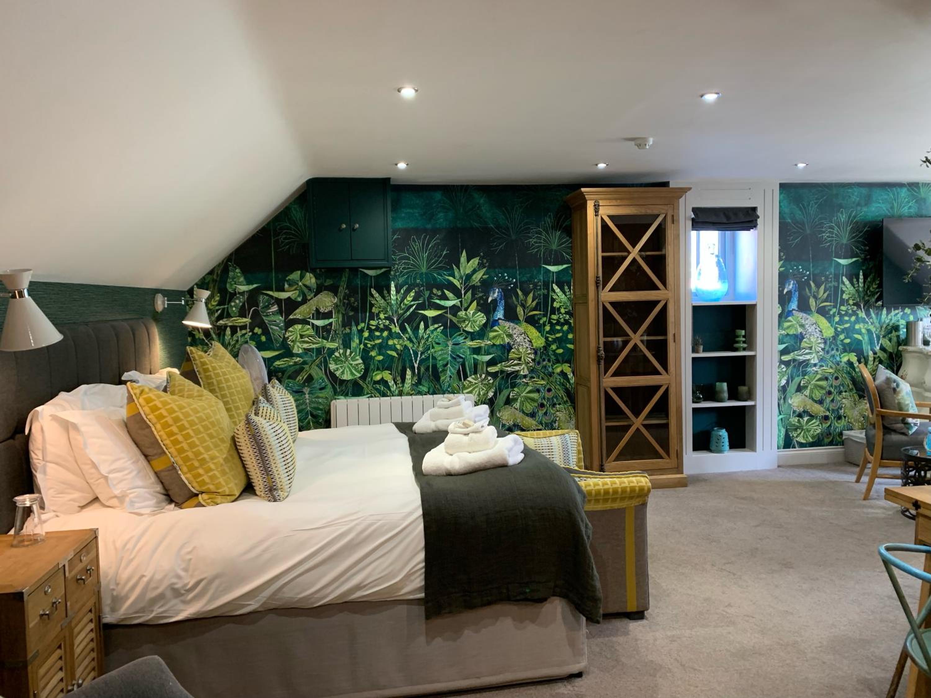 Deluxe Double or Twin Room photo 2