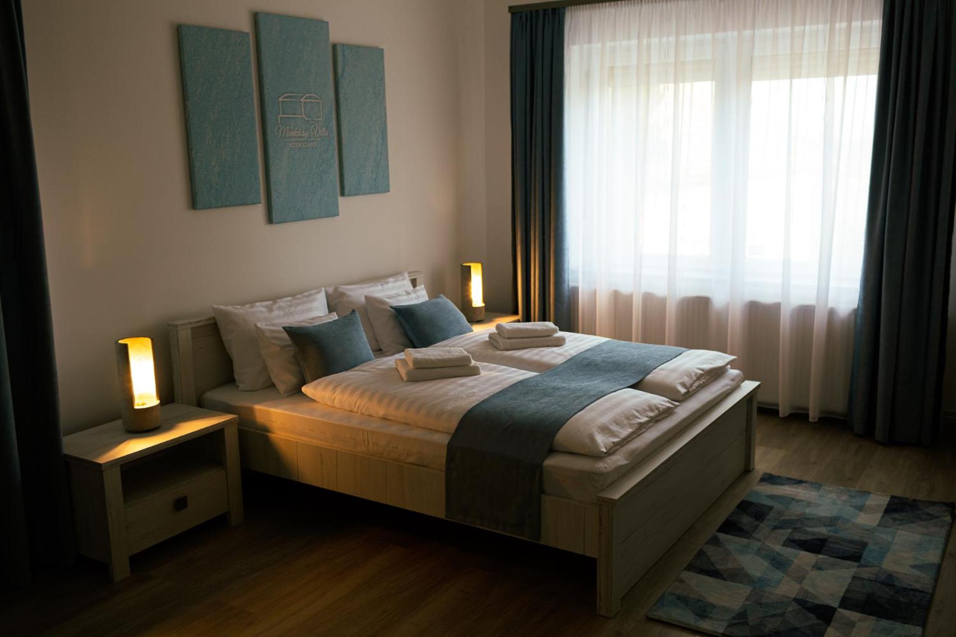 Deluxe Double Room with Shower - Photo 1
