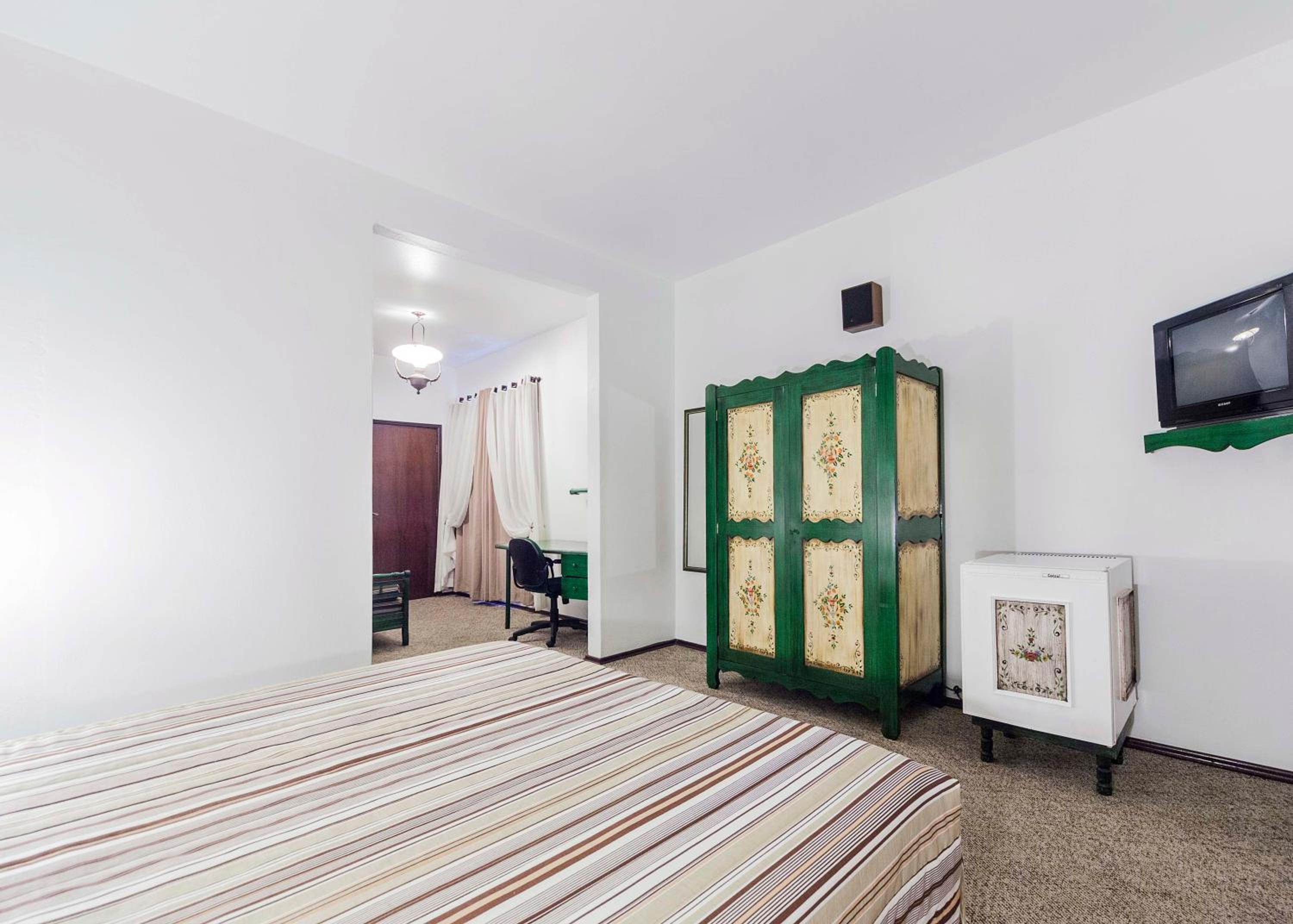 Standard Room with Double Bed photo 2