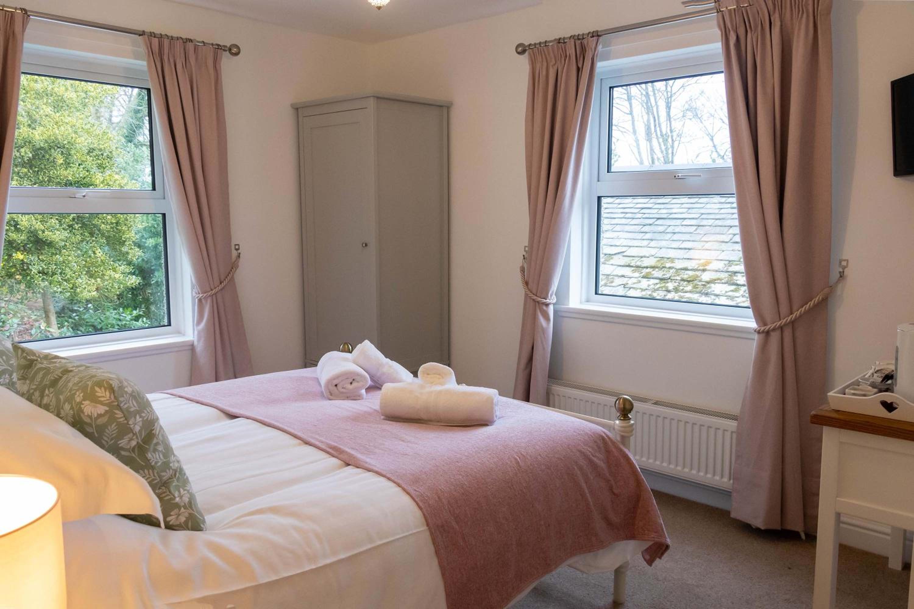 Double Room with Private Bathroom photo 2