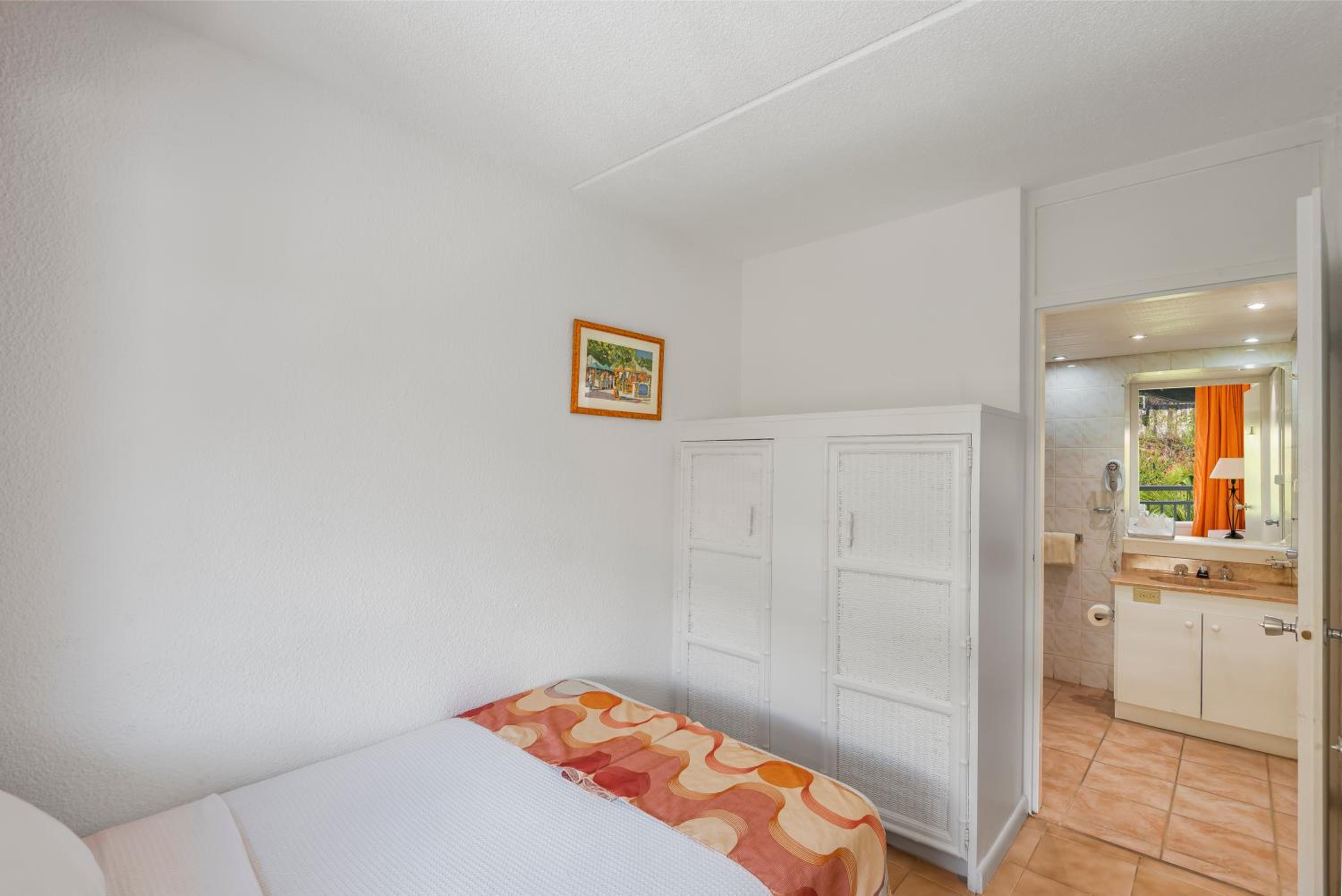 Ocean Front Two Bedroom Suite
