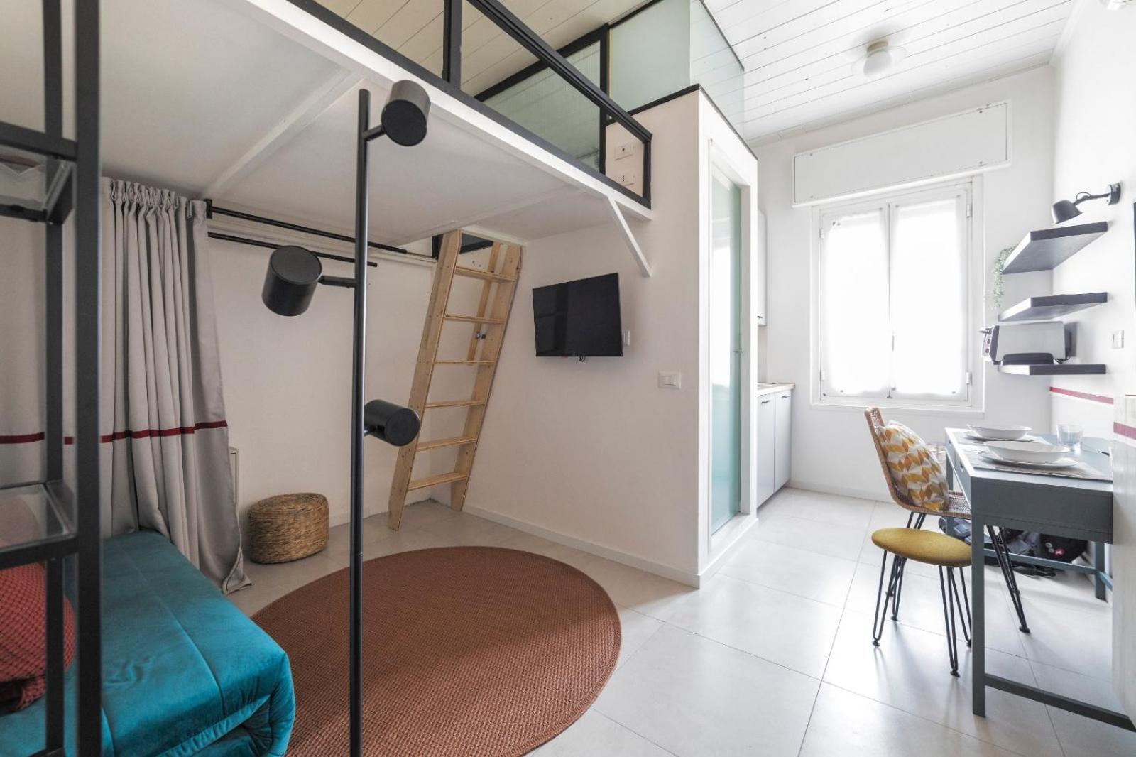 Studio Apartment