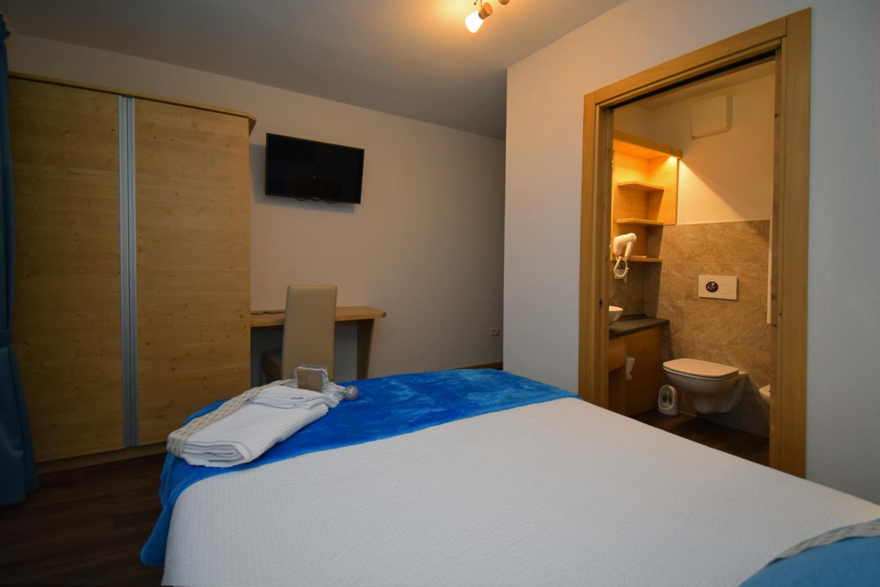 Double Room photo 3