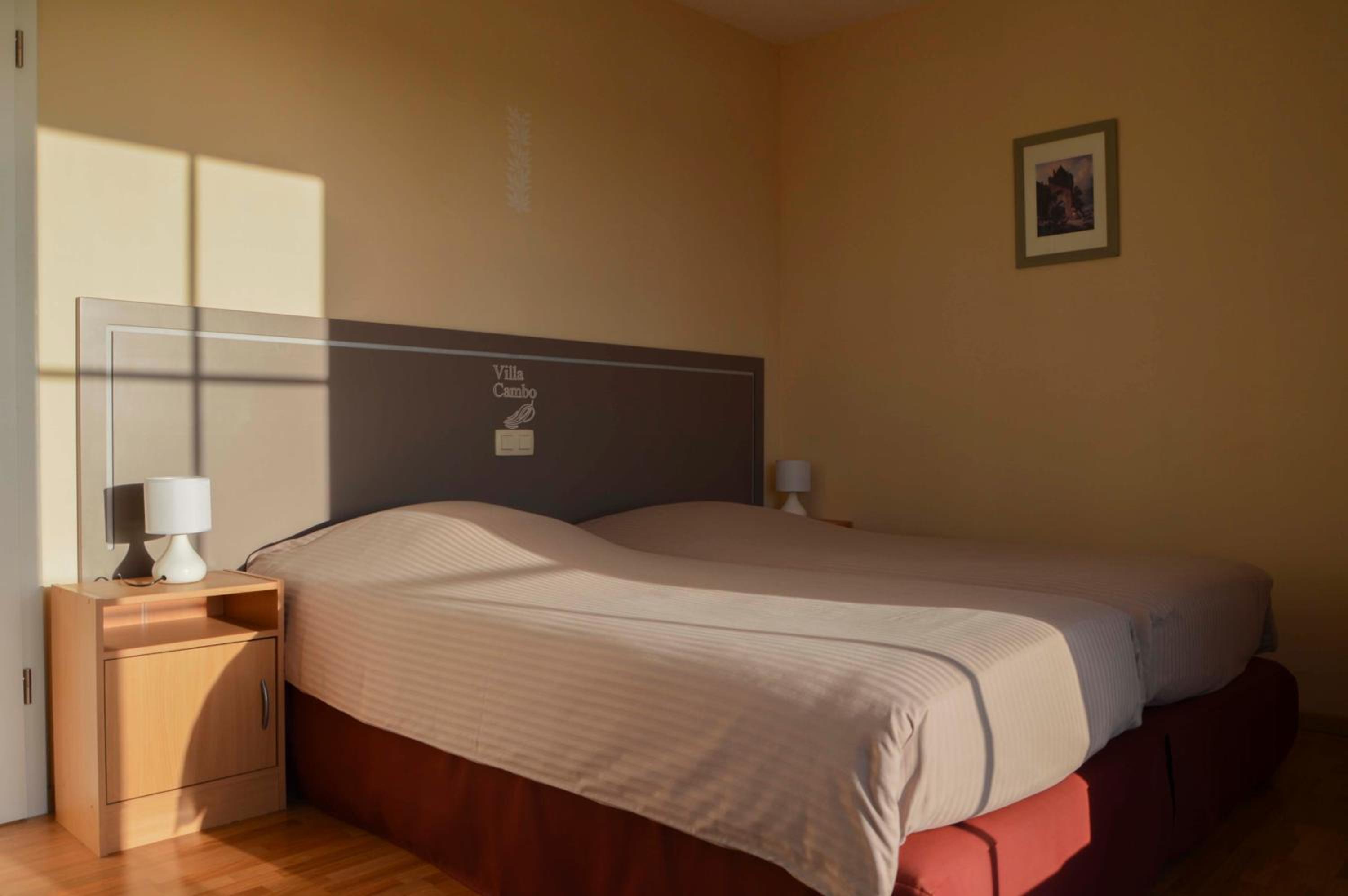 Twin Room - Photo 2