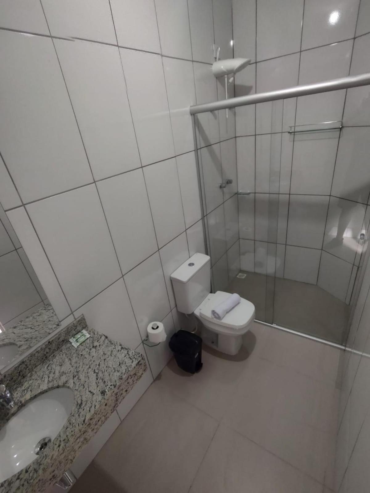 Deluxe Triple Room - Photo 13