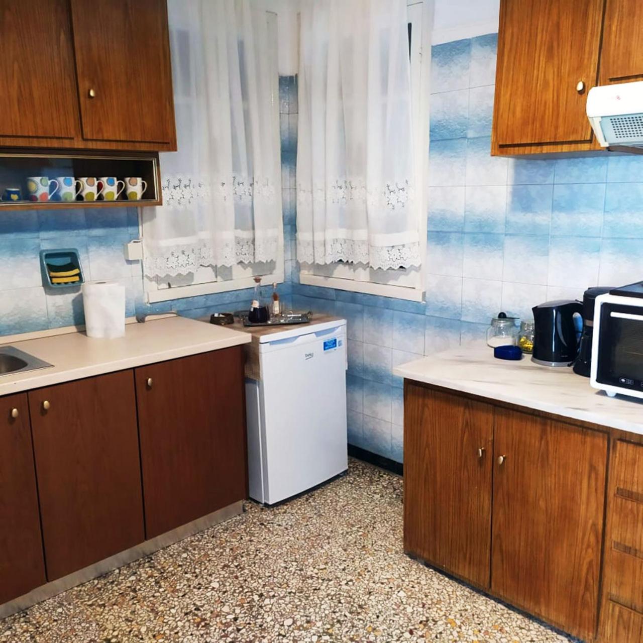 Three-Bedroom Apartment - Photo 11