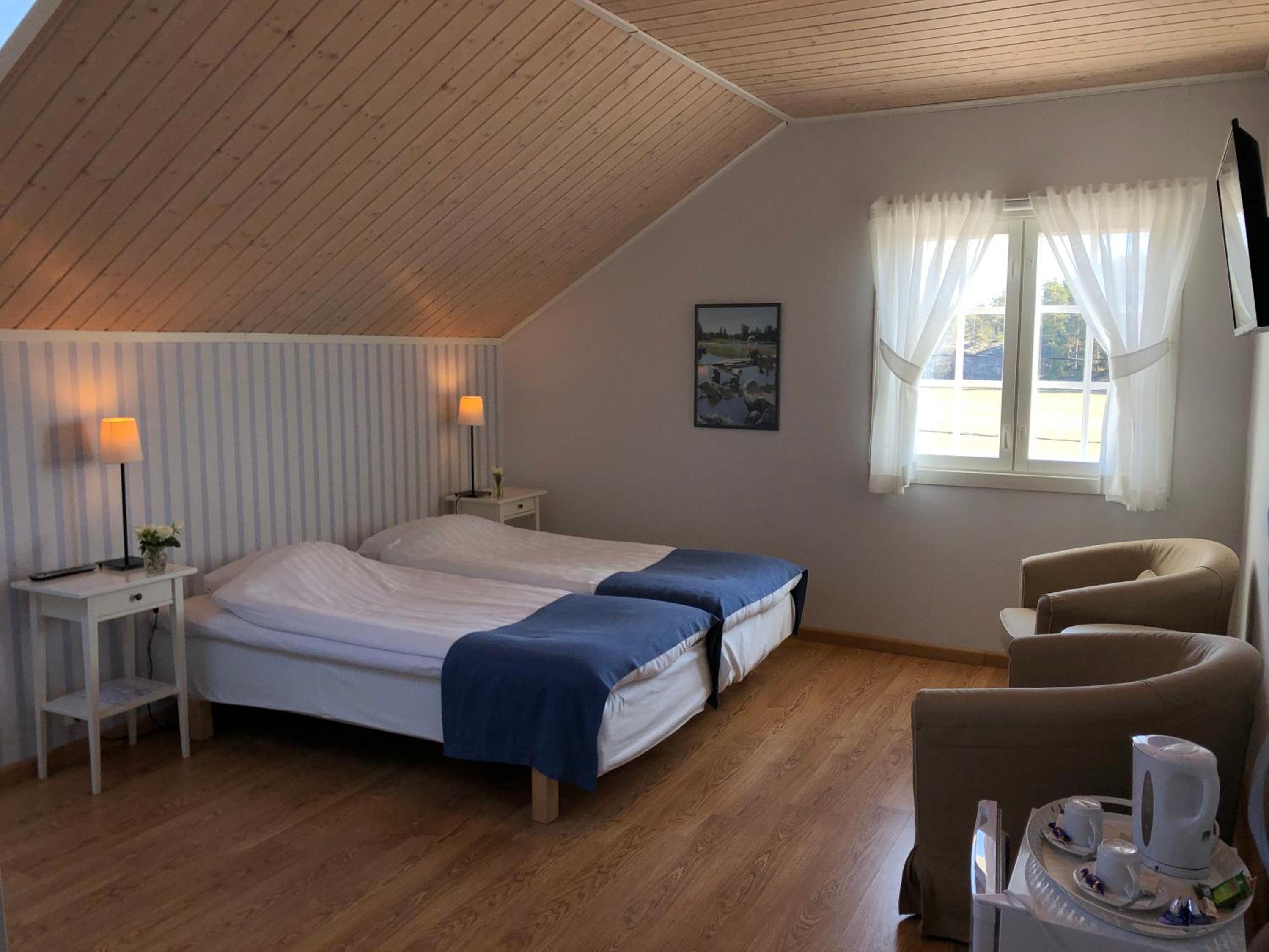 Deluxe Twin Room photo 3