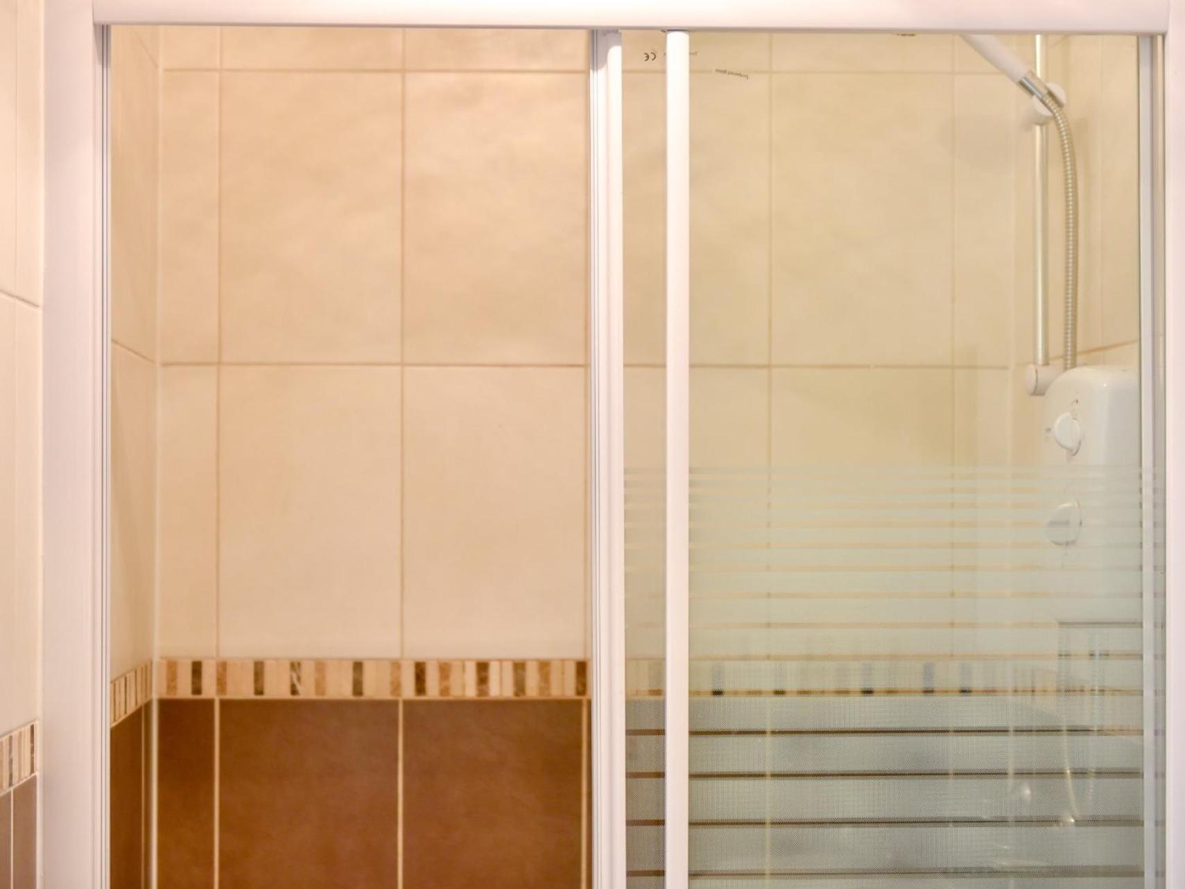 Single Room with Private Bathroom