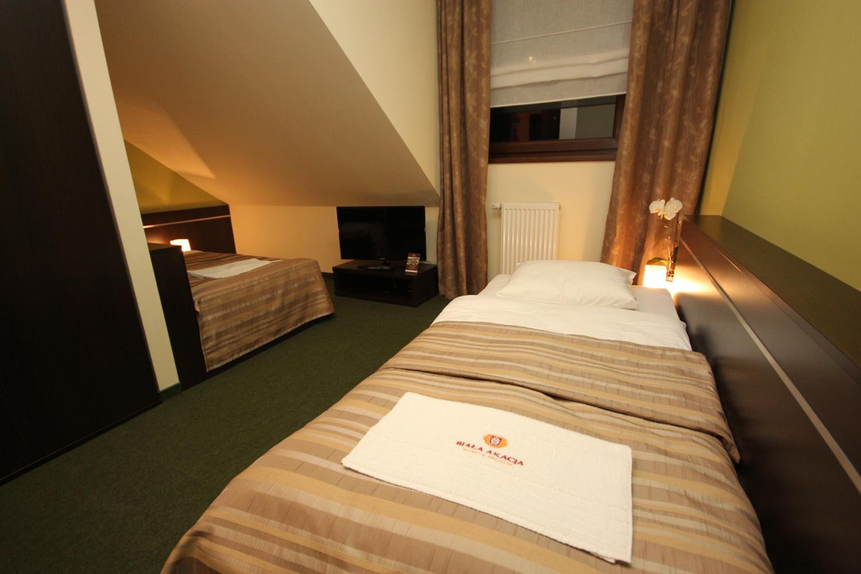 Twin Room - Photo 4