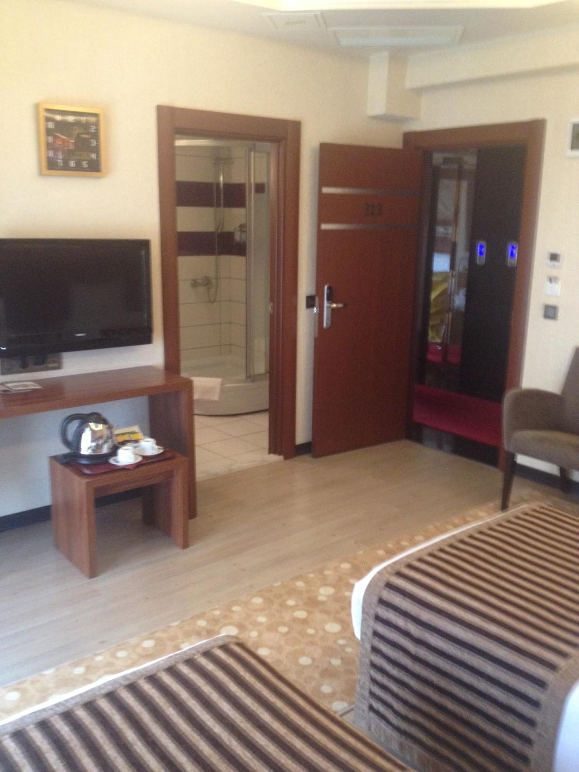 Standard Triple Room photo 2