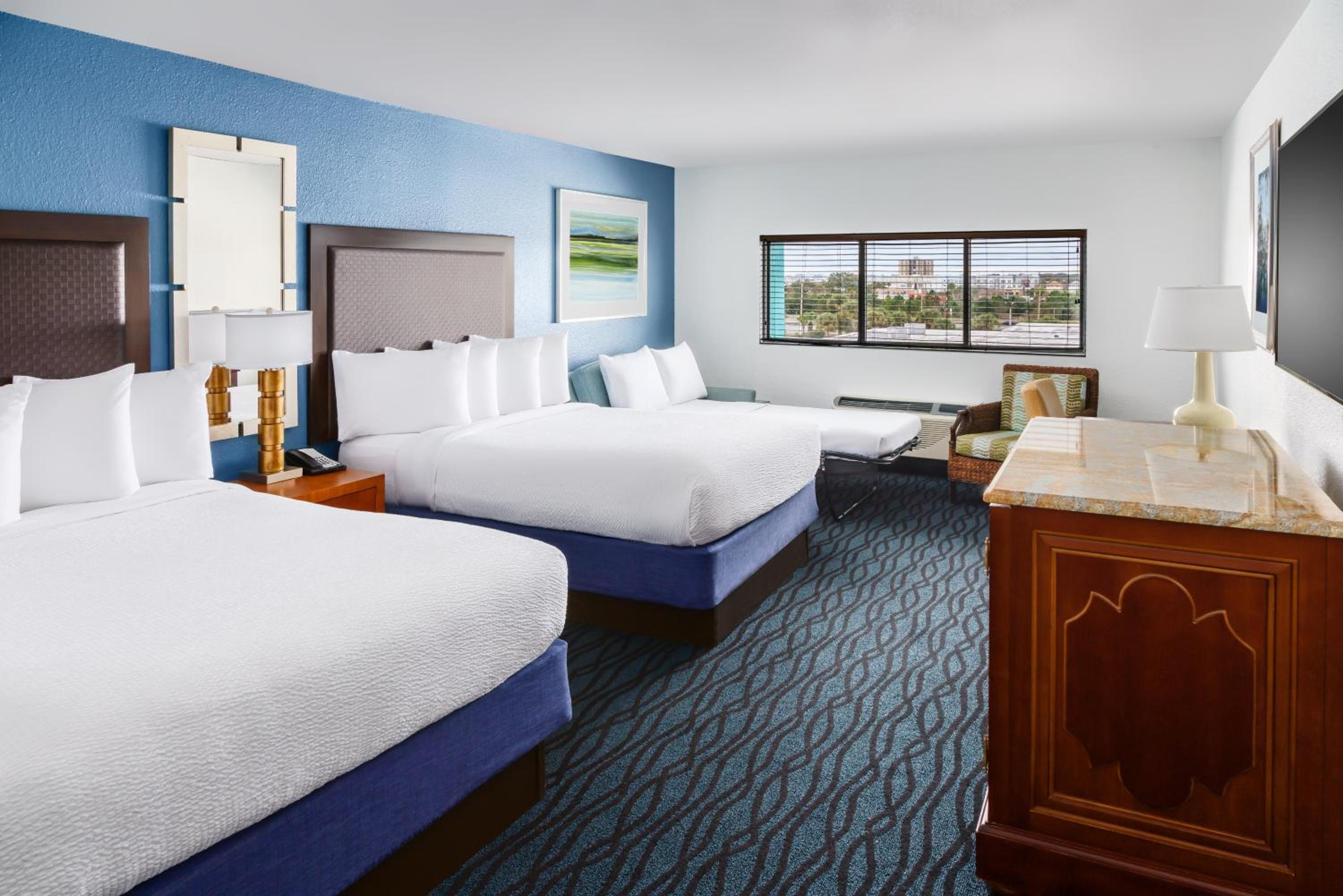Two Beds Tower (Newly Renovated)