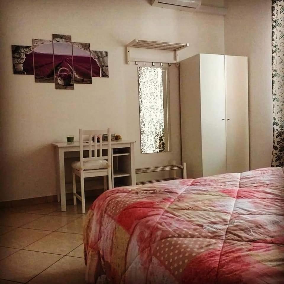 Double Room with Private Bathroom photo 1