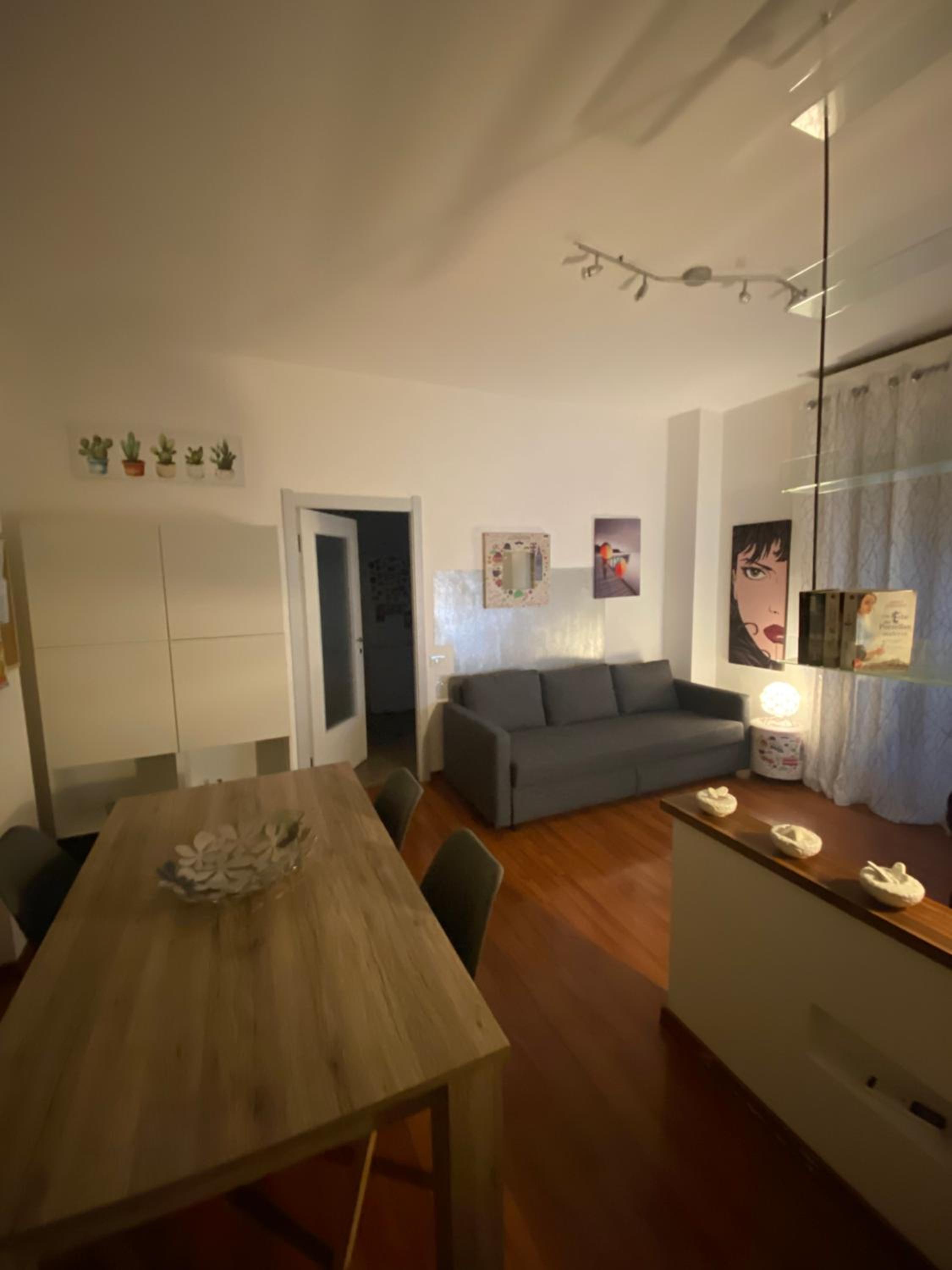 One-Bedroom Apartment photo 1