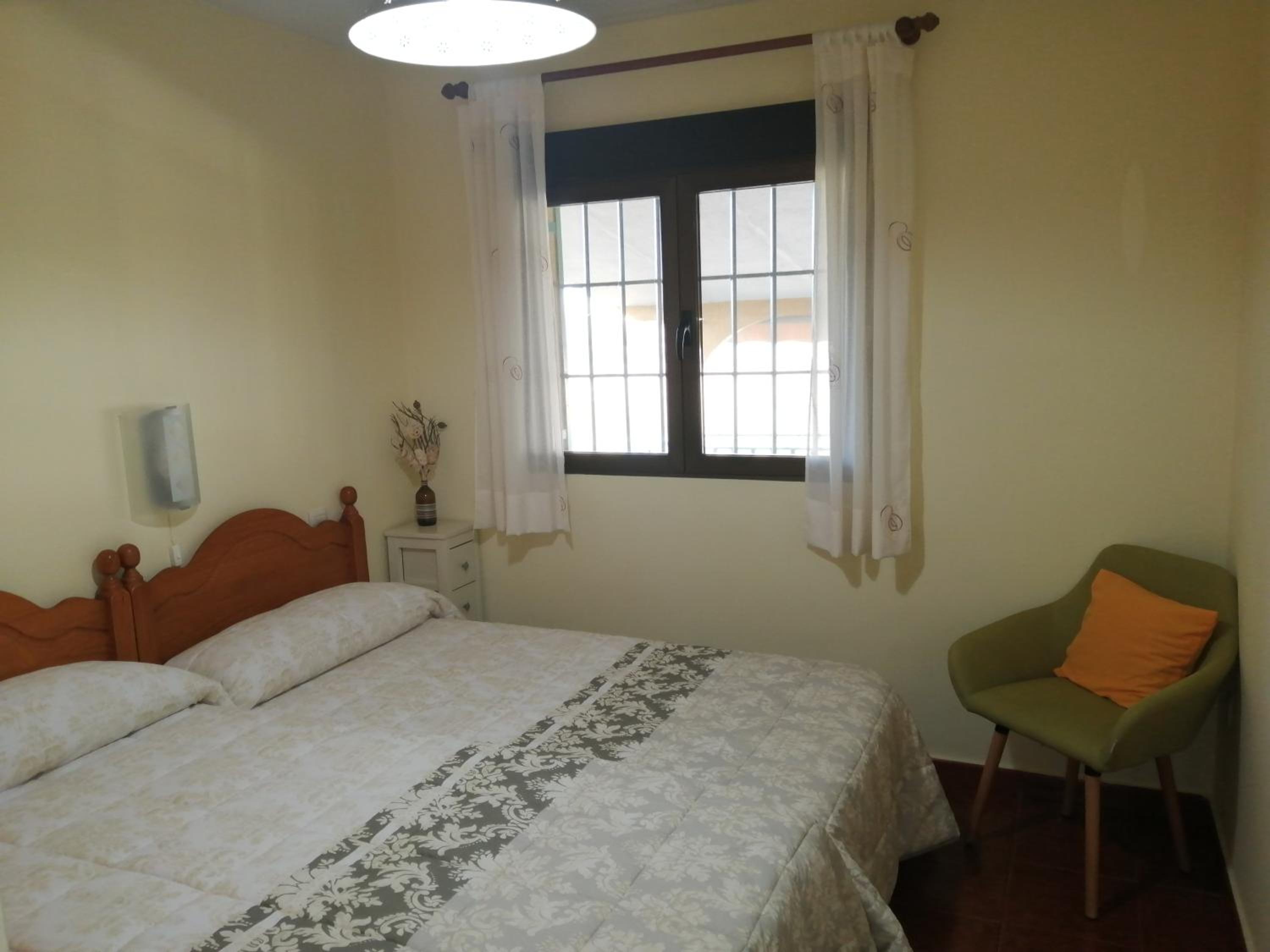 Four-Bedroom House photo 2