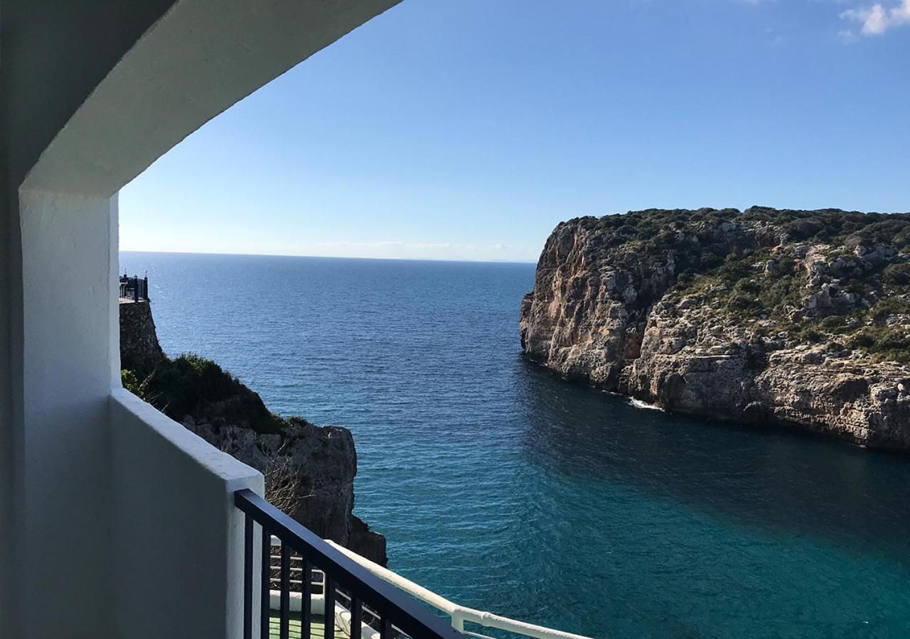 Double Room with Balcony and Sea View