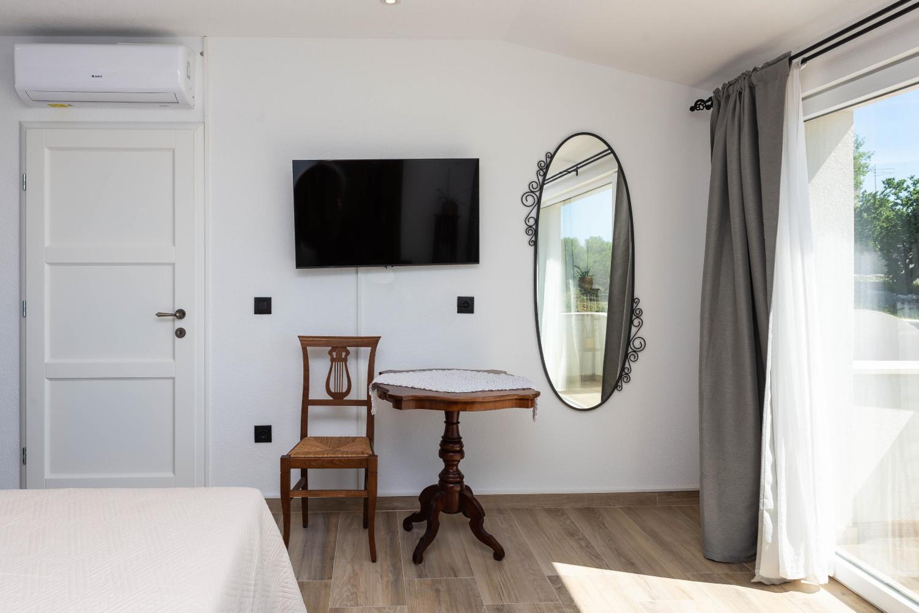Three-Bedroom Villa photo 1