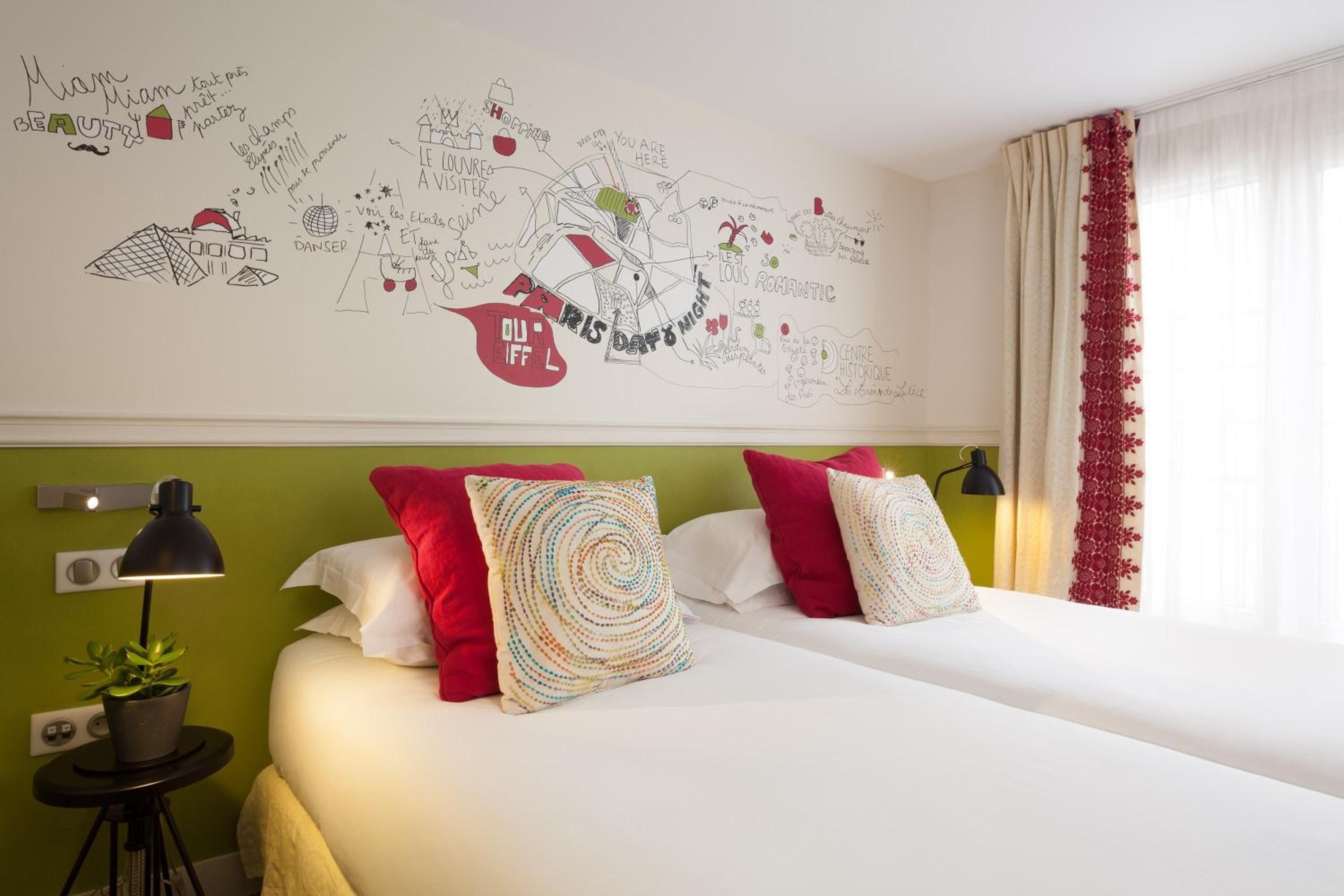 Standard Double or Twin Room thumbnail 6