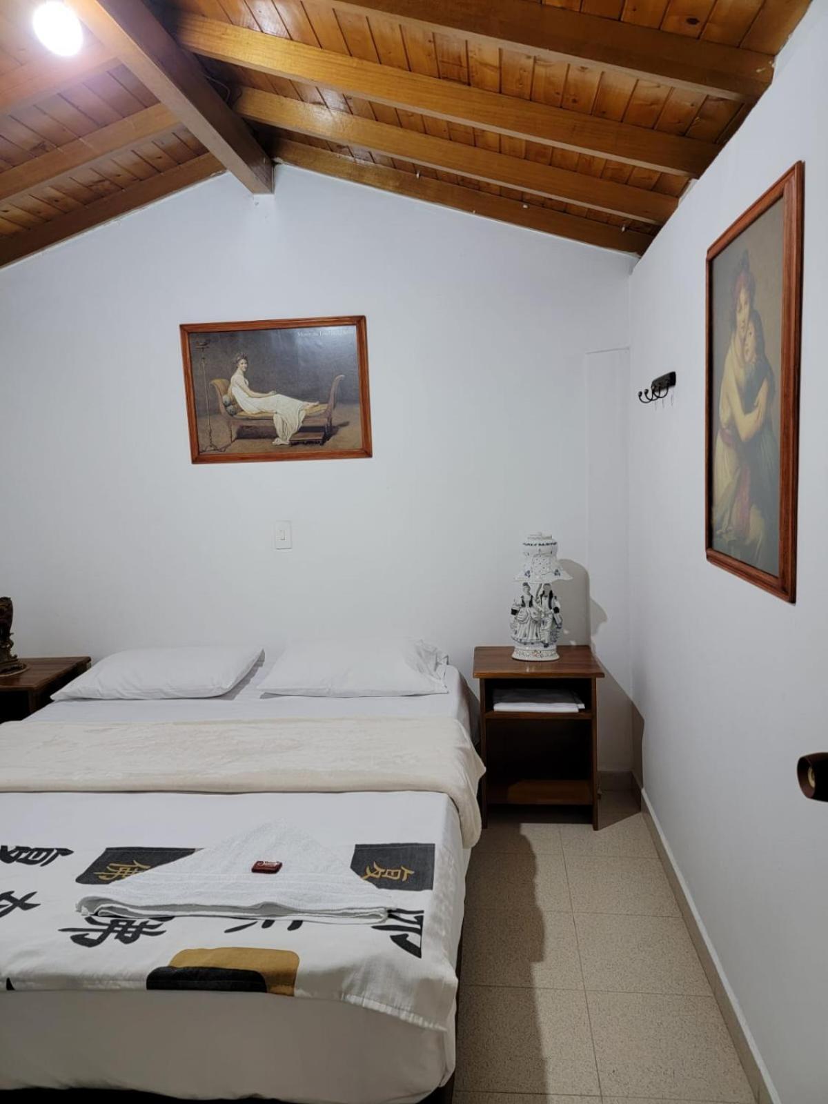 Double Room with Private Bathroom photo 1