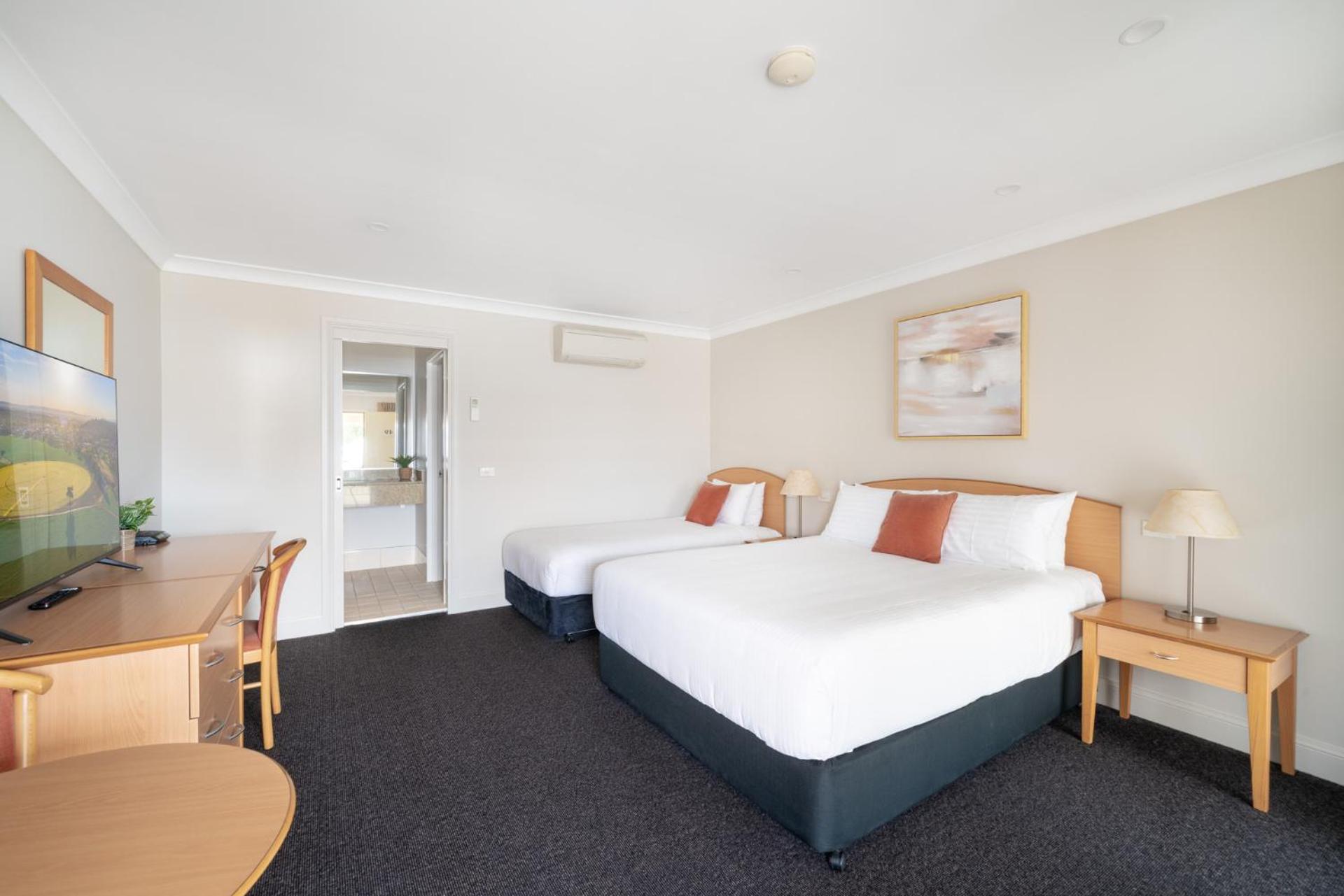 Triple Room photo 2