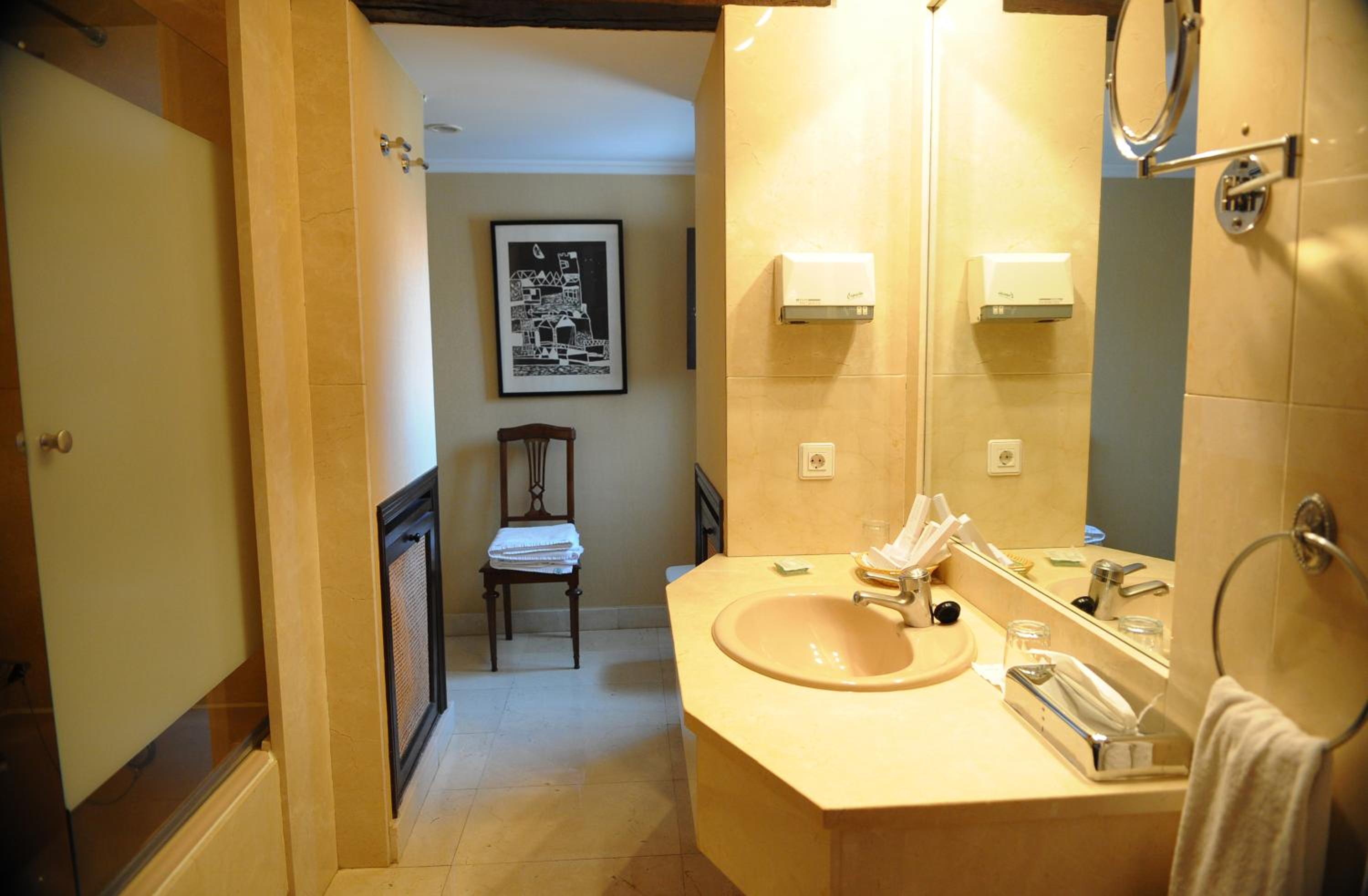 Superior Double Room - Photo 13