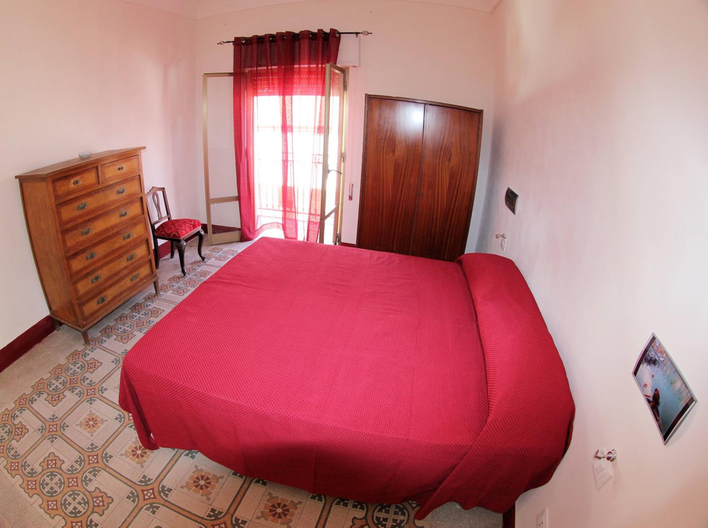 One-Bedroom Apartment - Photo 10