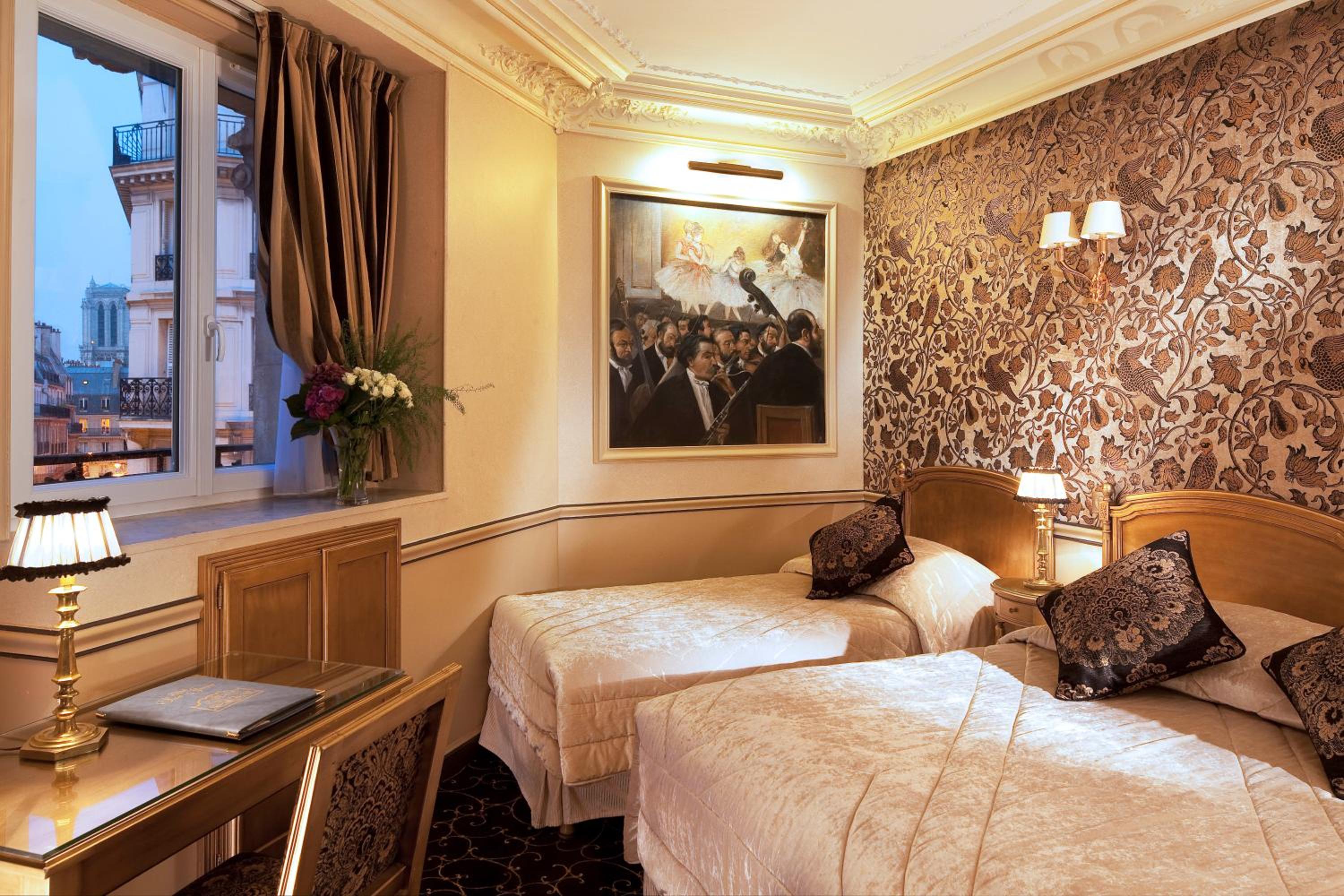 Privilege Triple Room photo 1