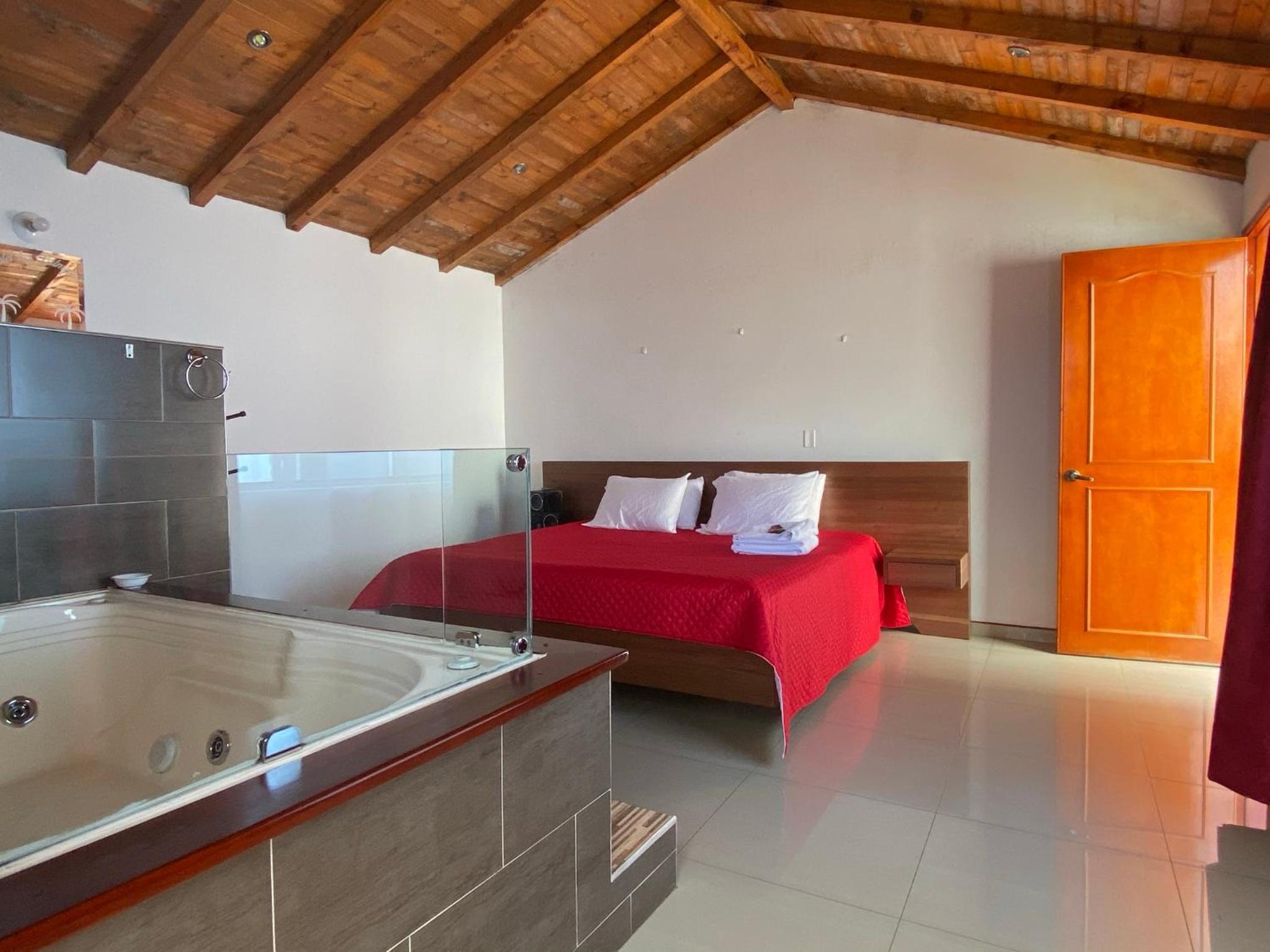 Double Room with Spa Bath photo 1