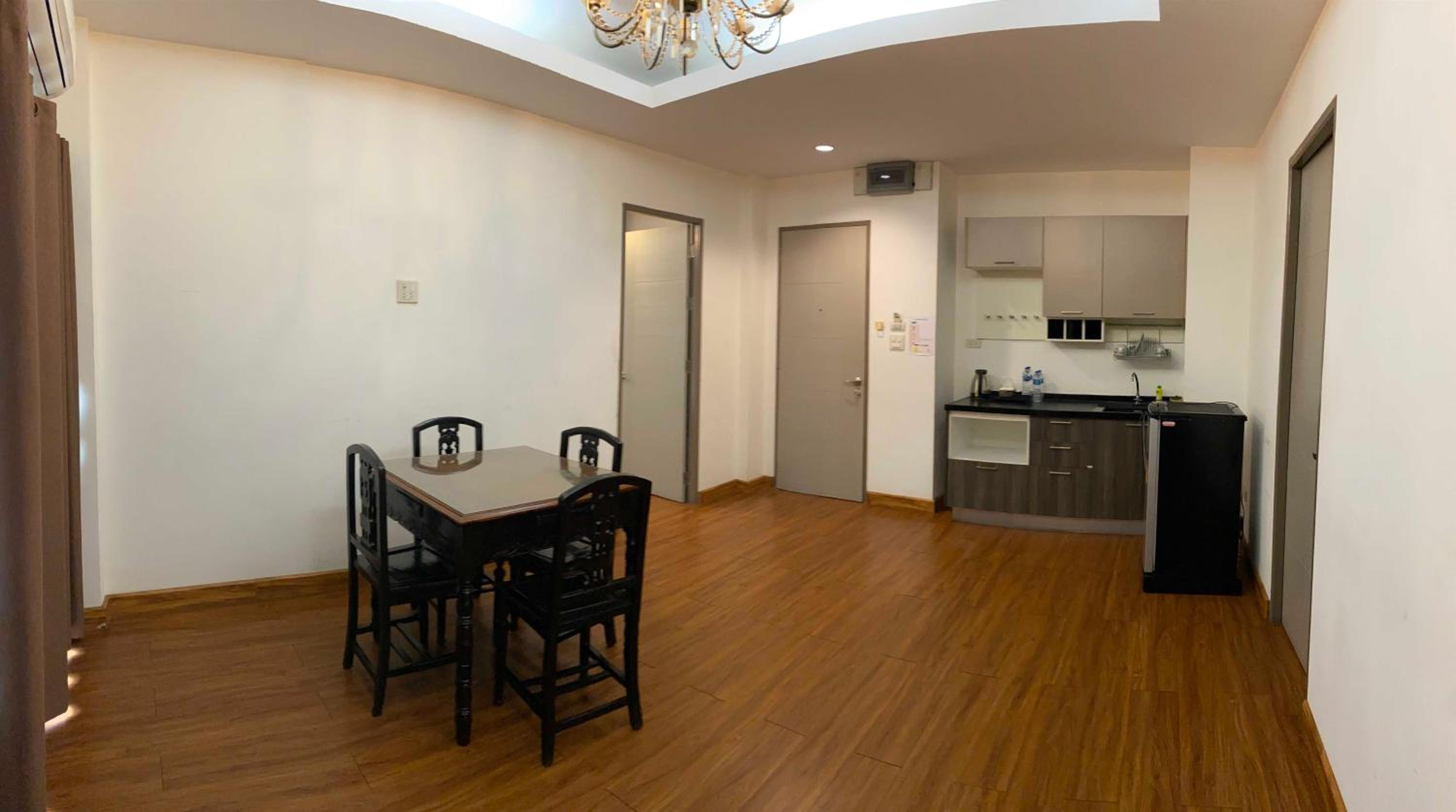 Family Suite with Balcony - Photo 5