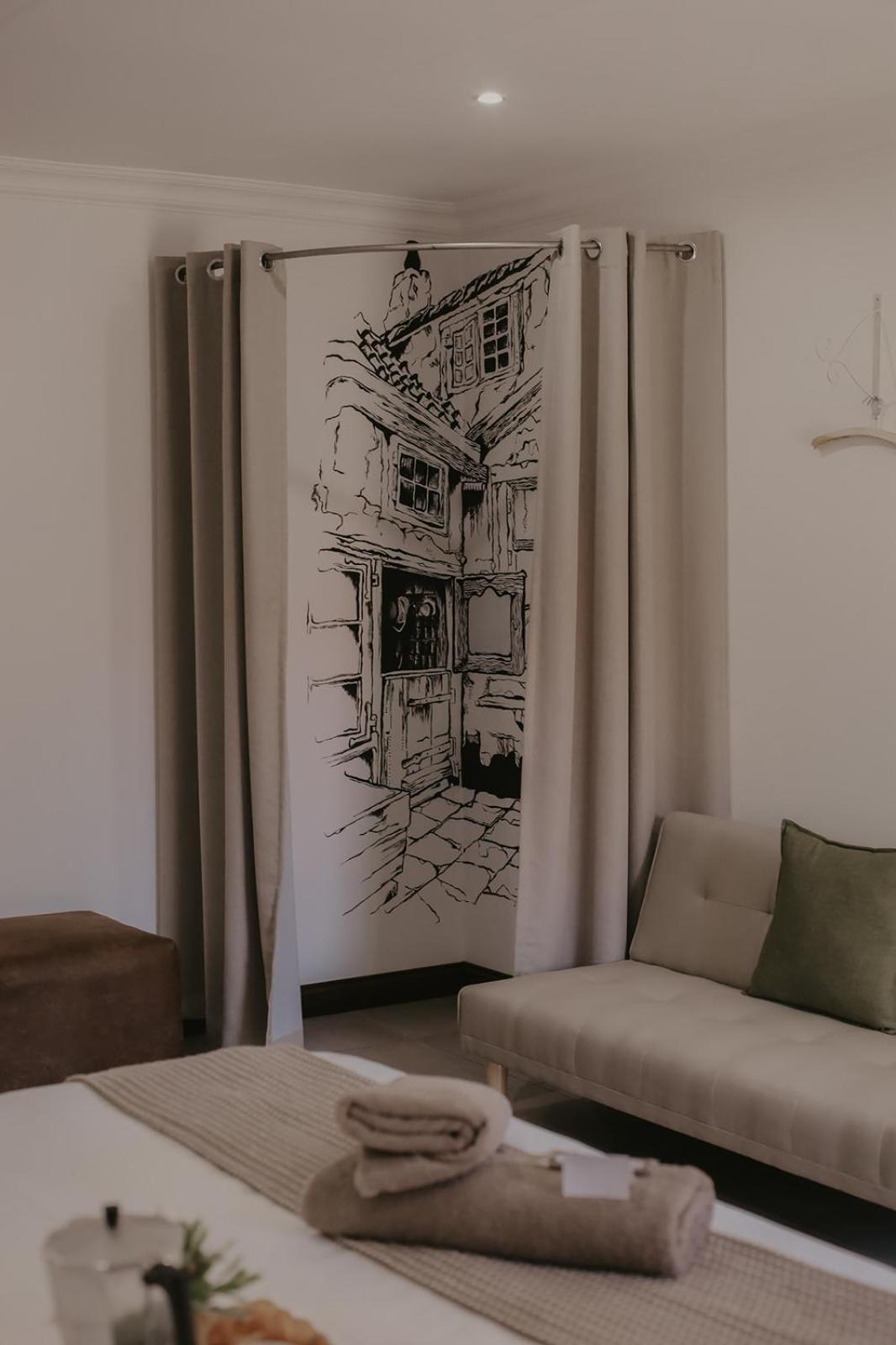 Deluxe Room - Photo 8