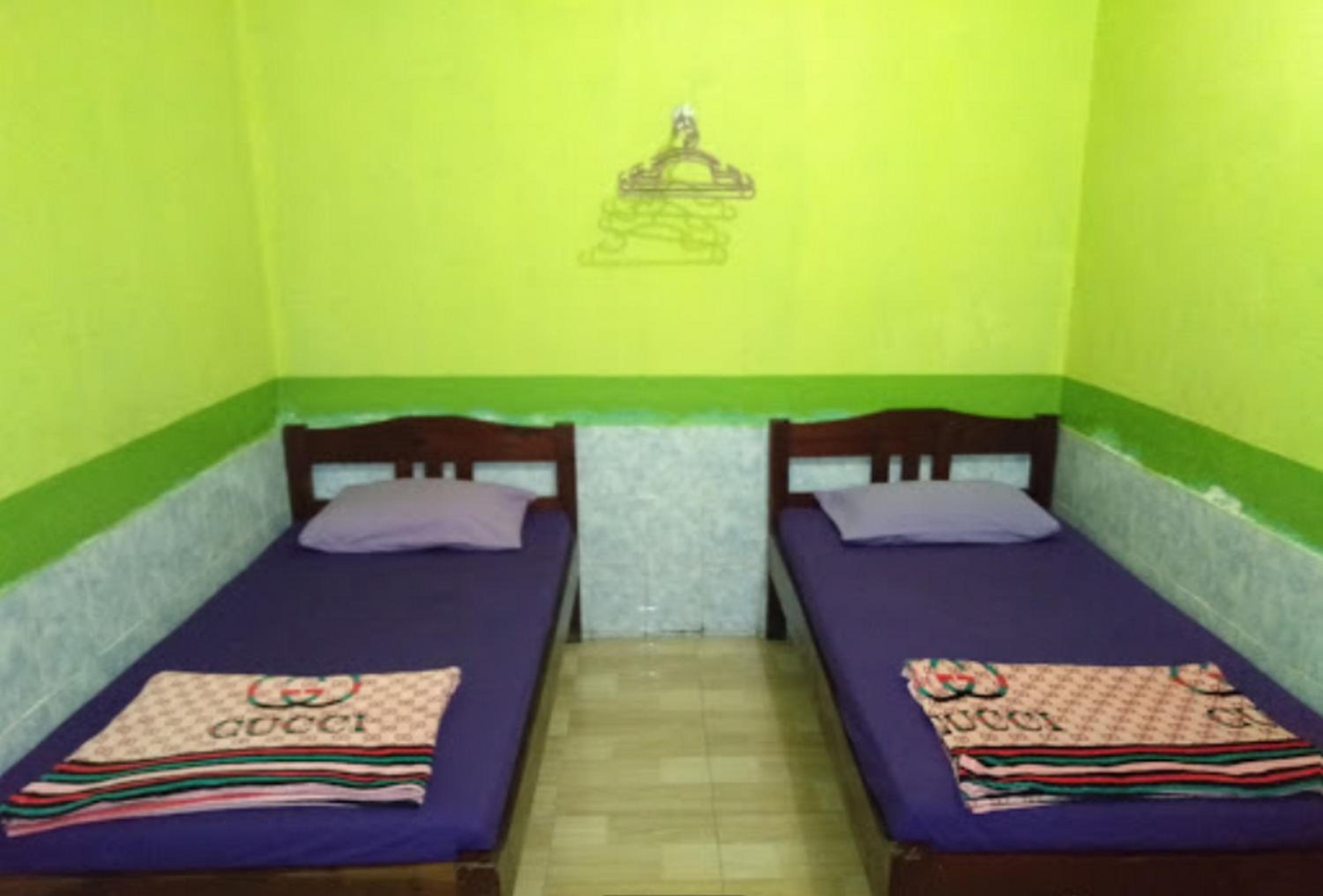 Twin Room - Photo 1