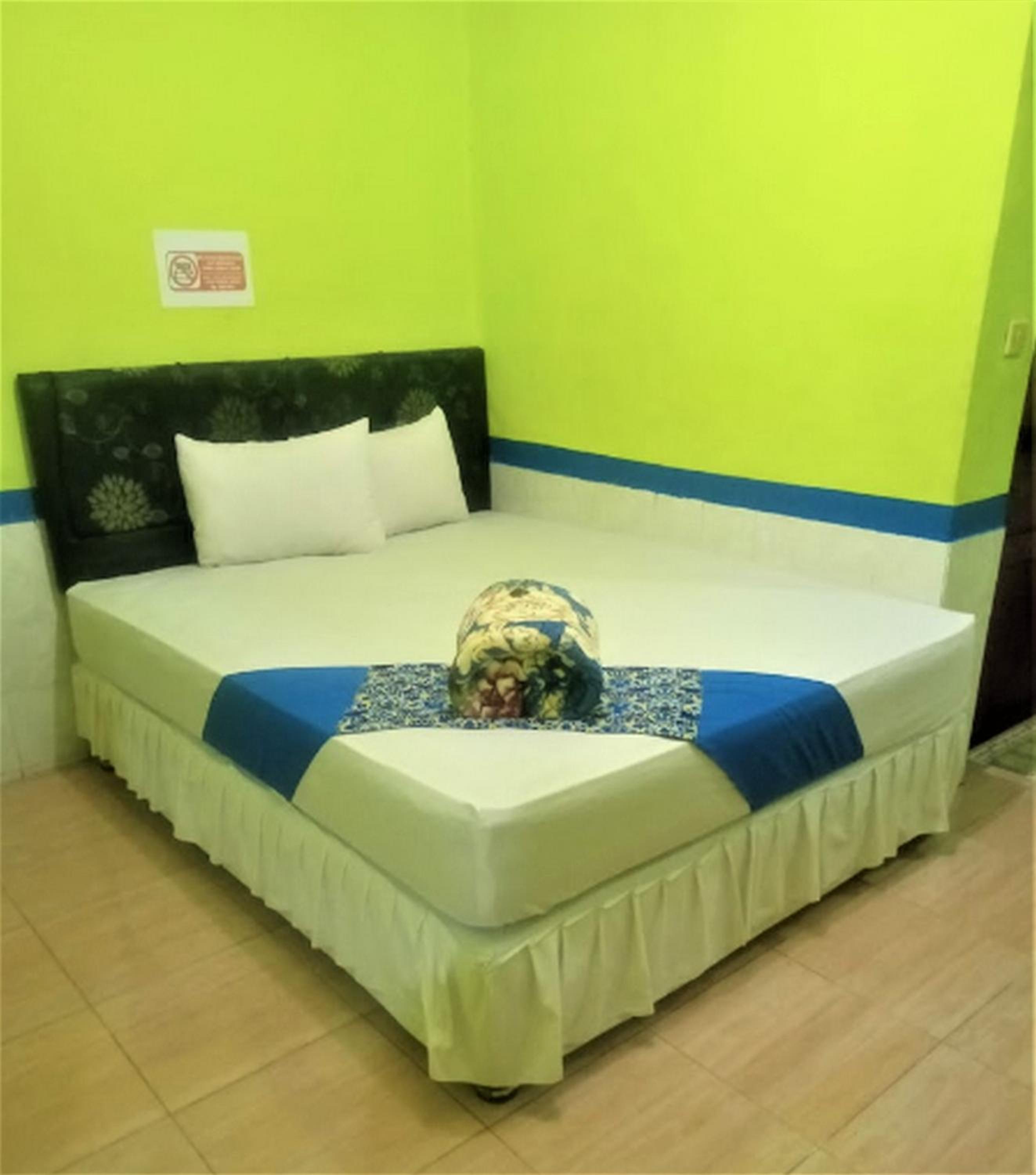 Deluxe Room - Photo 2
