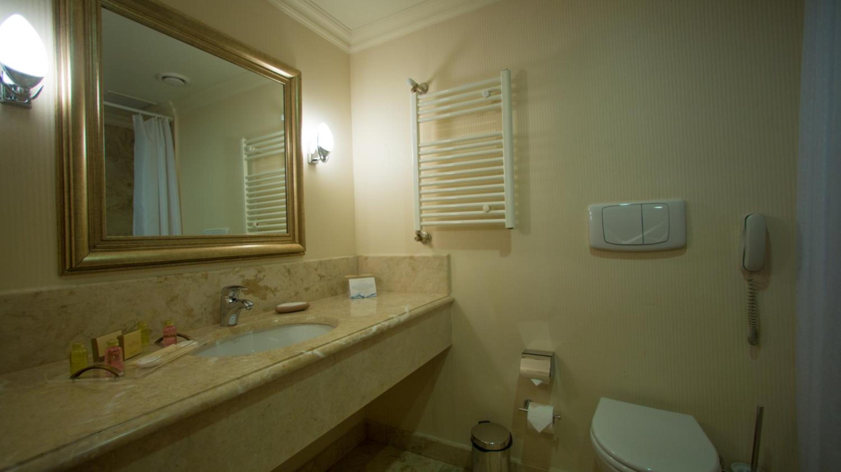 Superior Twin Room photo 3