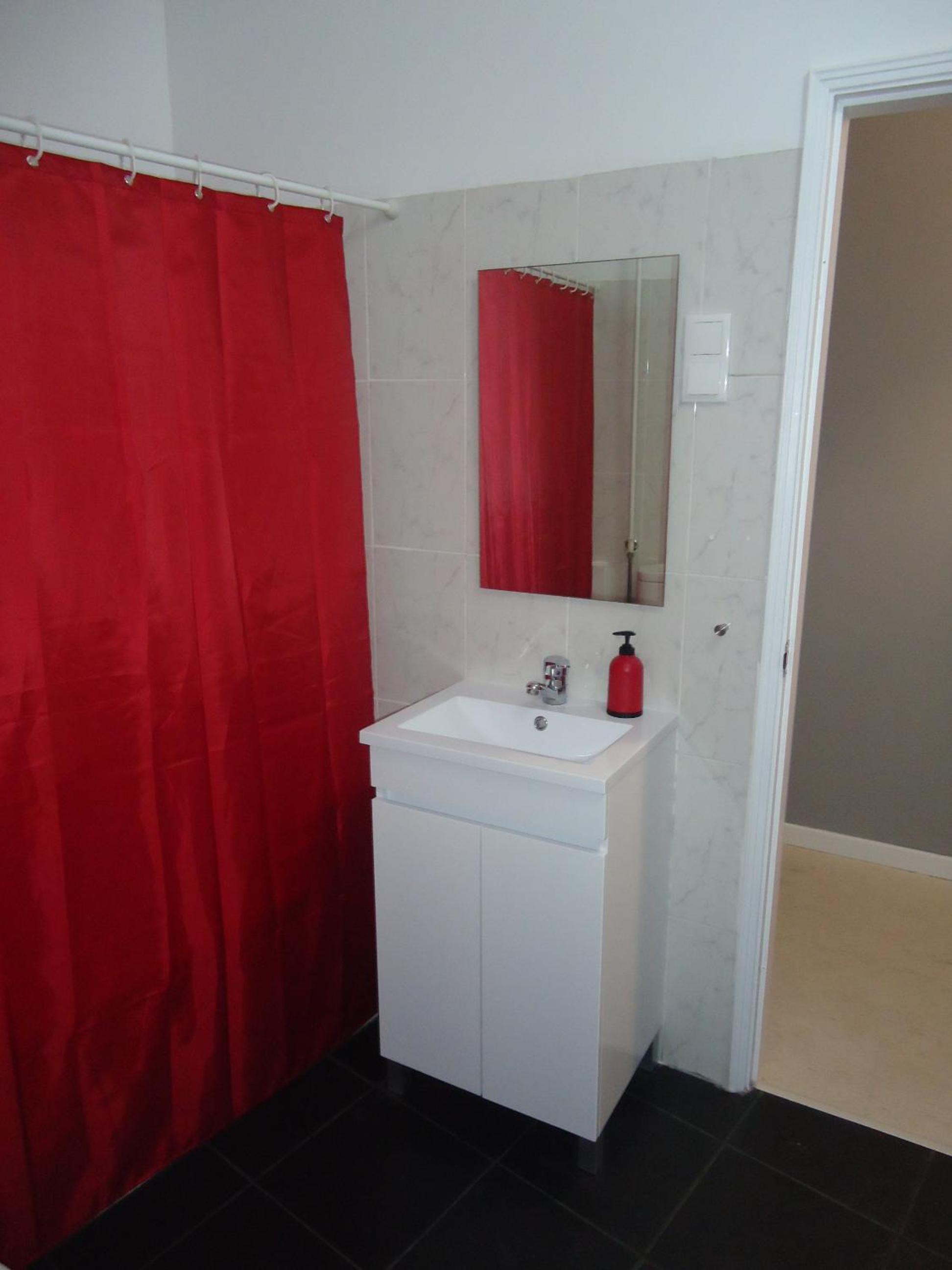 Twin Room with Shared Bathroom photo 3