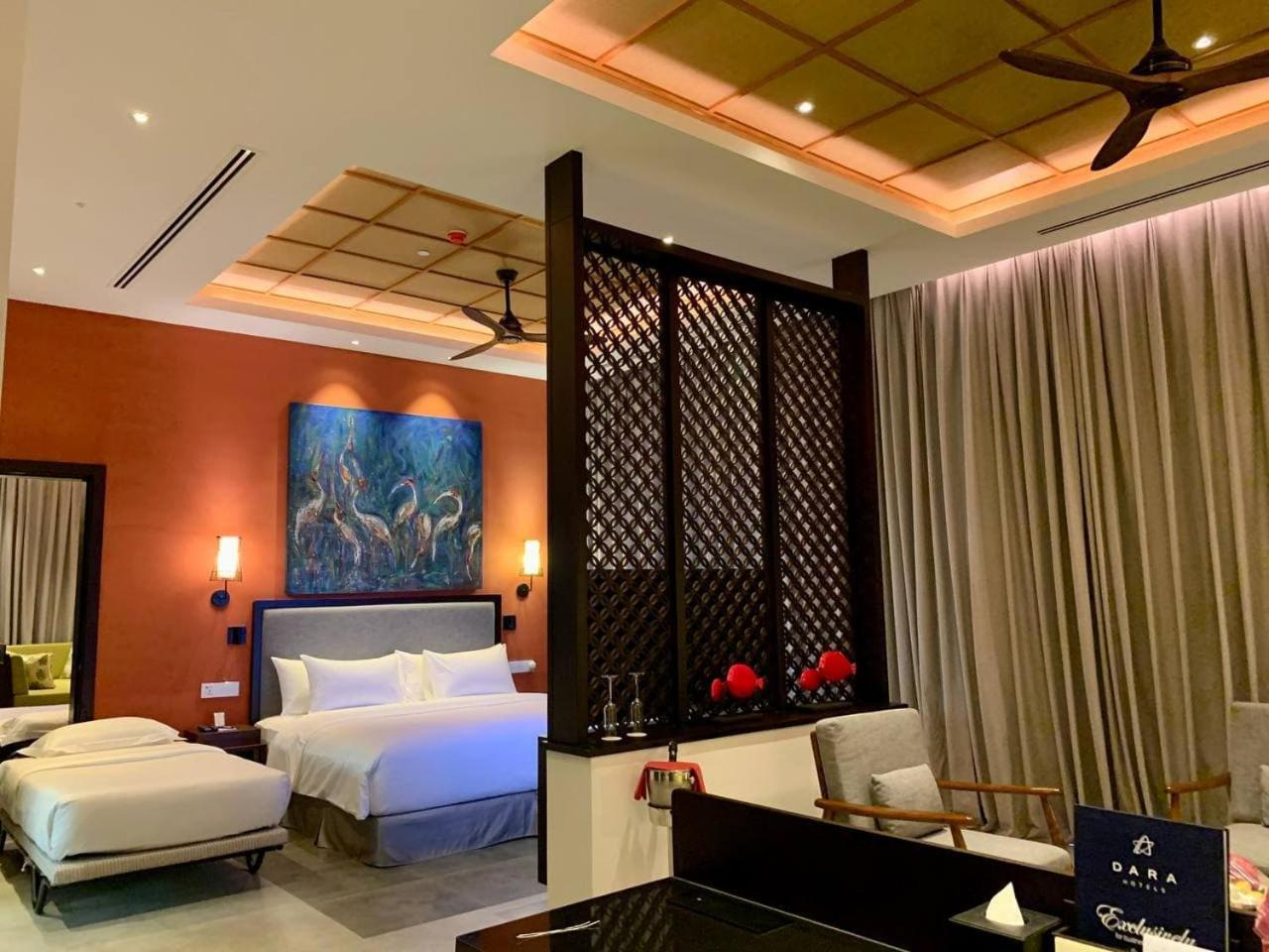 Modern Pool Villa - Photo 2
