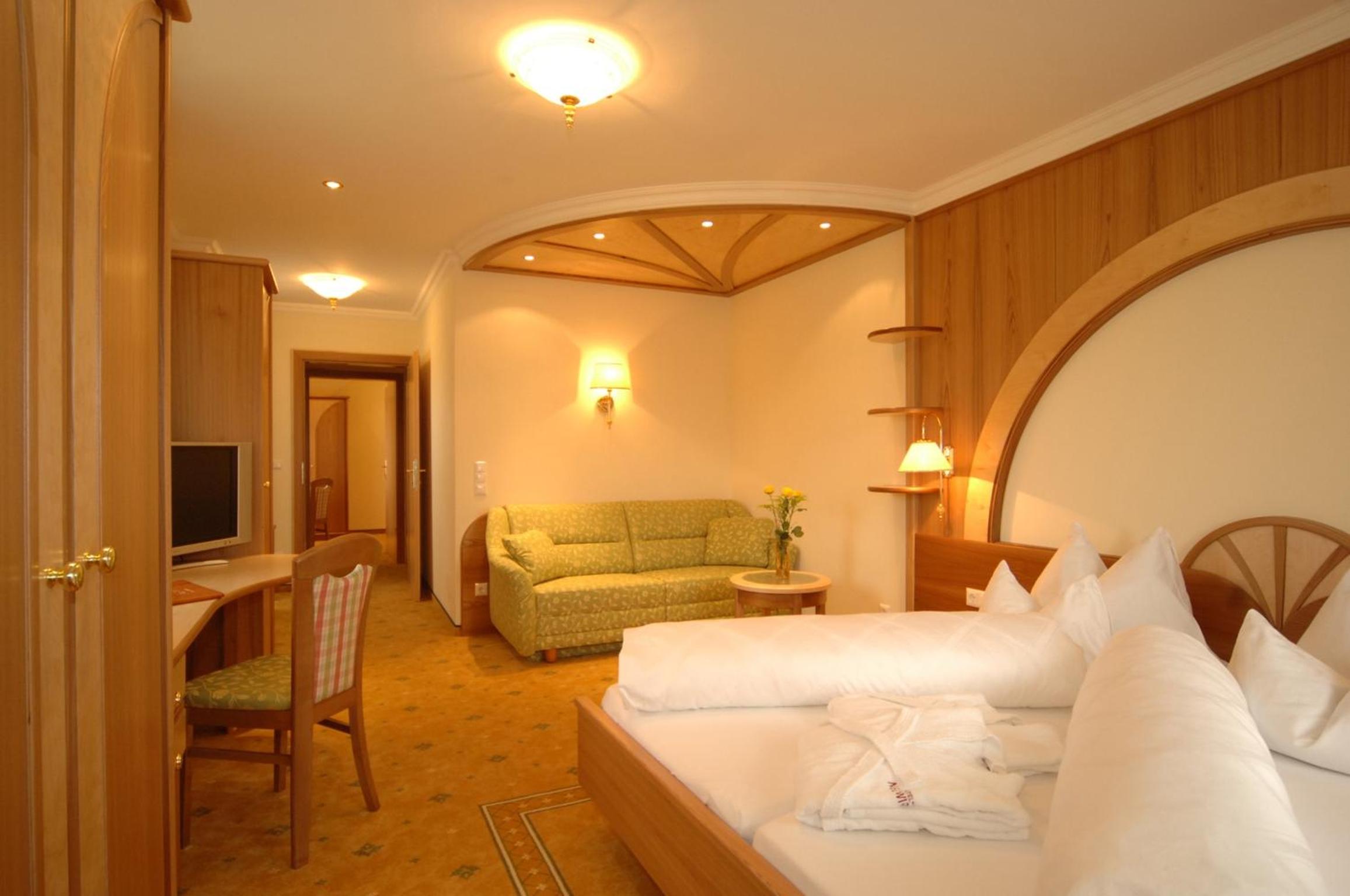 Family Room - Annex - Photo 1