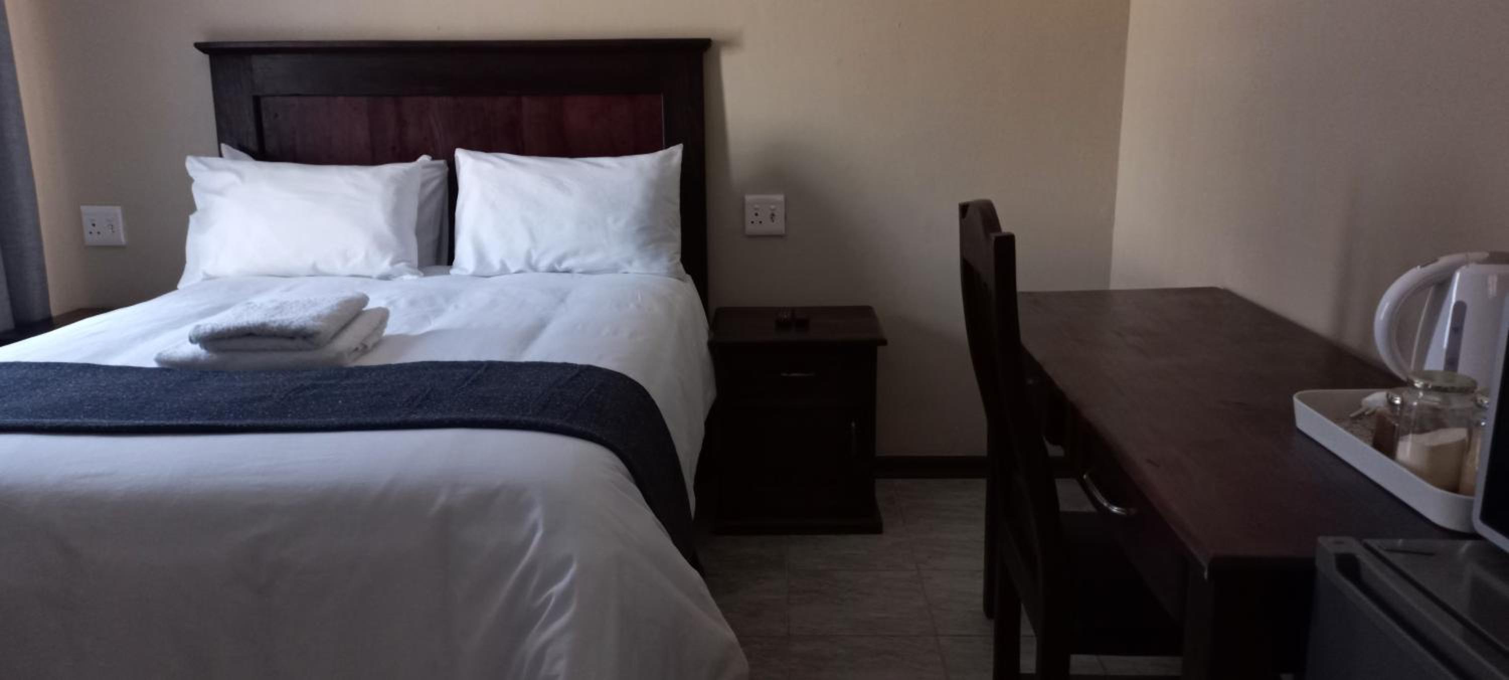 Deluxe Double Room with Bath photo 2