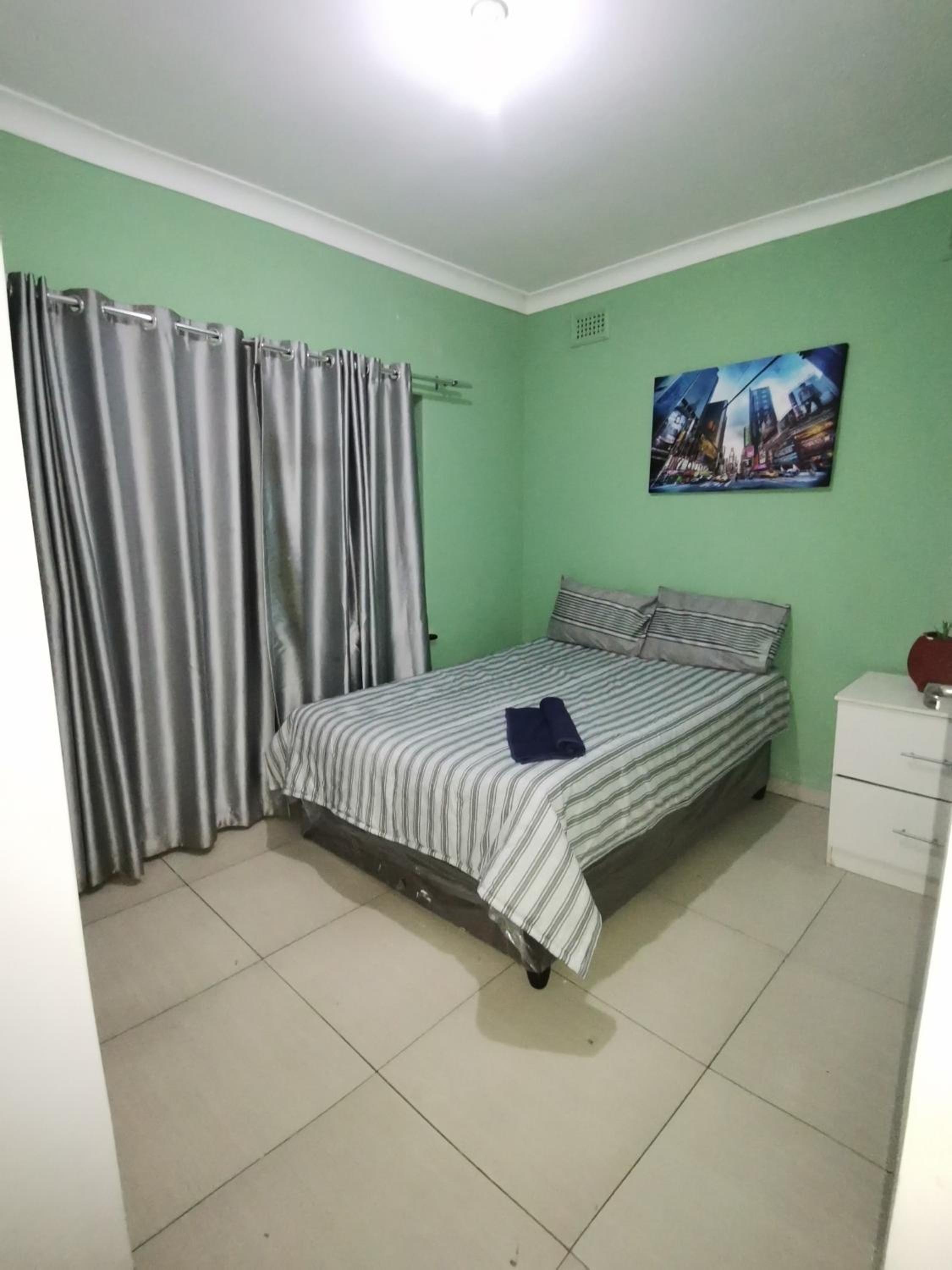 Budget Double Room - Photo 1