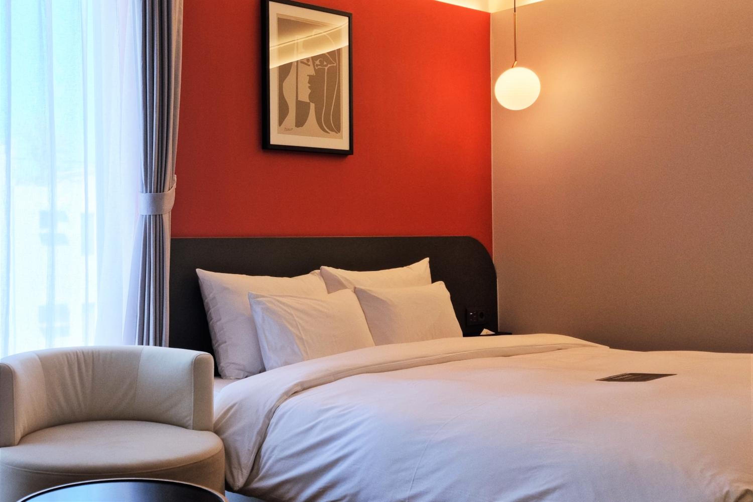 Deluxe Double Room with Free access to Rooftop pool - Photo 1