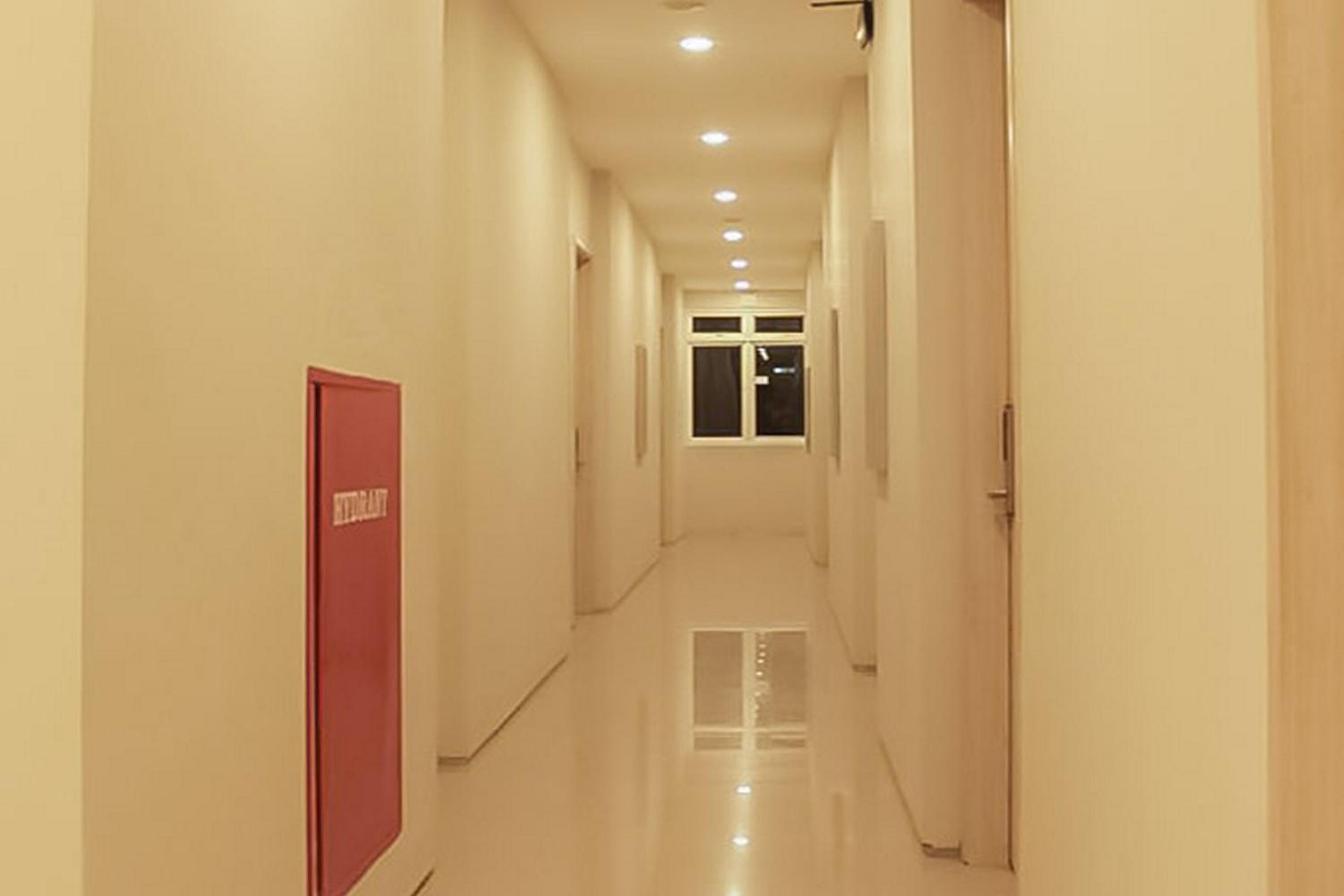 Deluxe Room - Photo 1